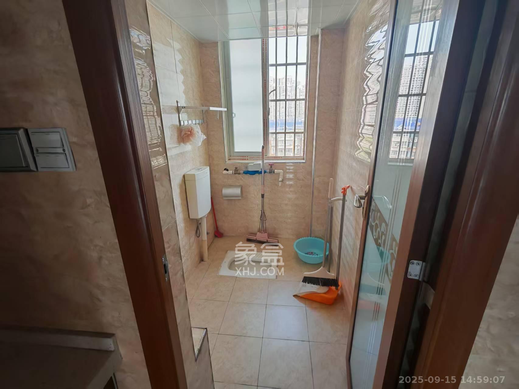 恒鑫澜北湾  3室2厅1卫    2300.0元/月 恒鑫澜北湾  3室2厅1卫    2300.0元/月室内图