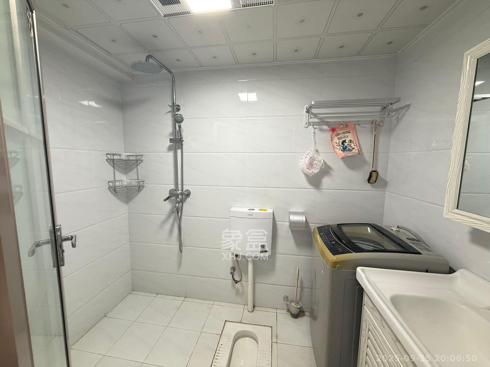 怡海星城 1室1厅1卫 1200.0元/月 怡海星城 1室1厅1卫 1200.0元/月室内图