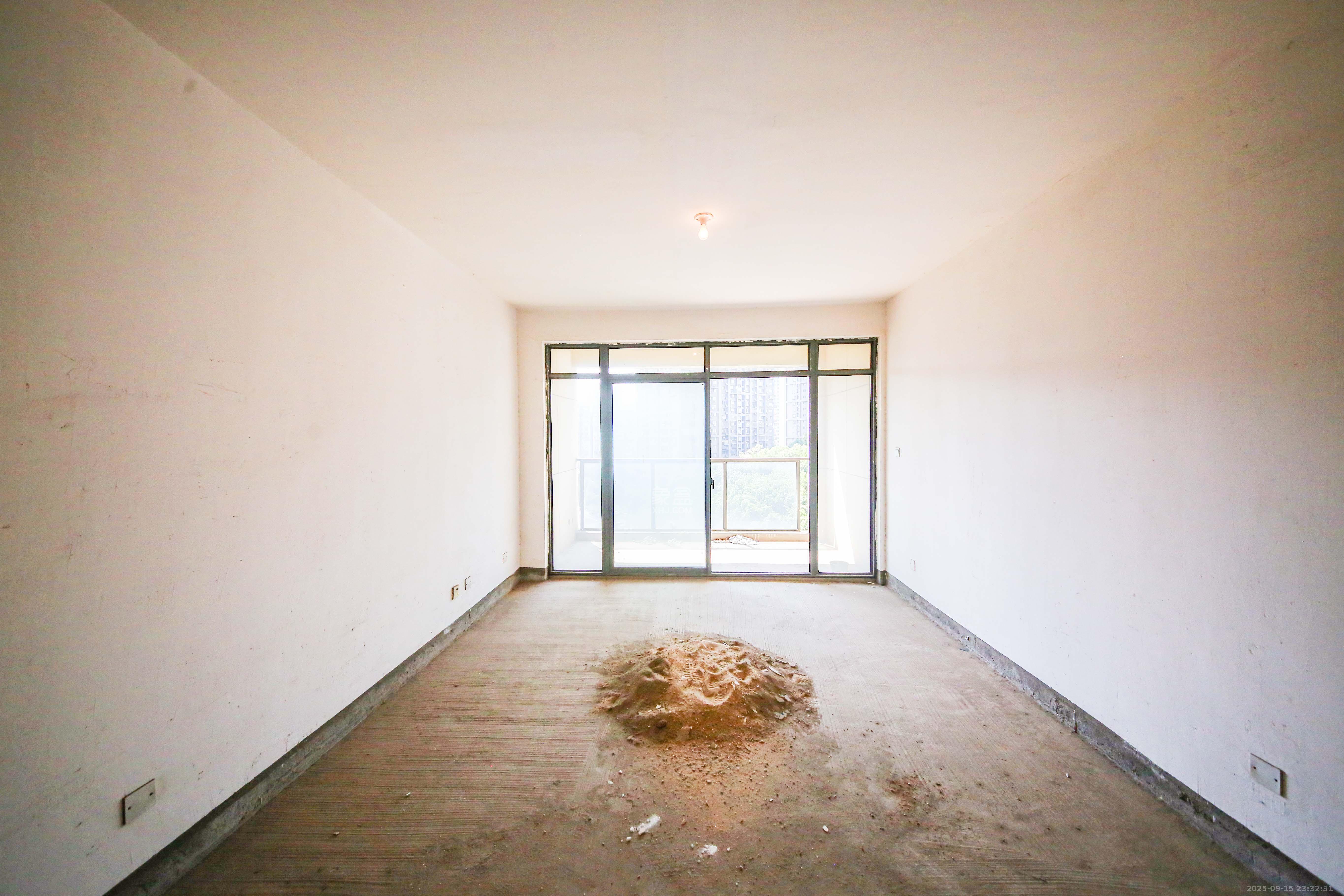 博林金谷 3室2厅2卫 145.0万 博林金谷 3室2厅2卫 145.0万客厅