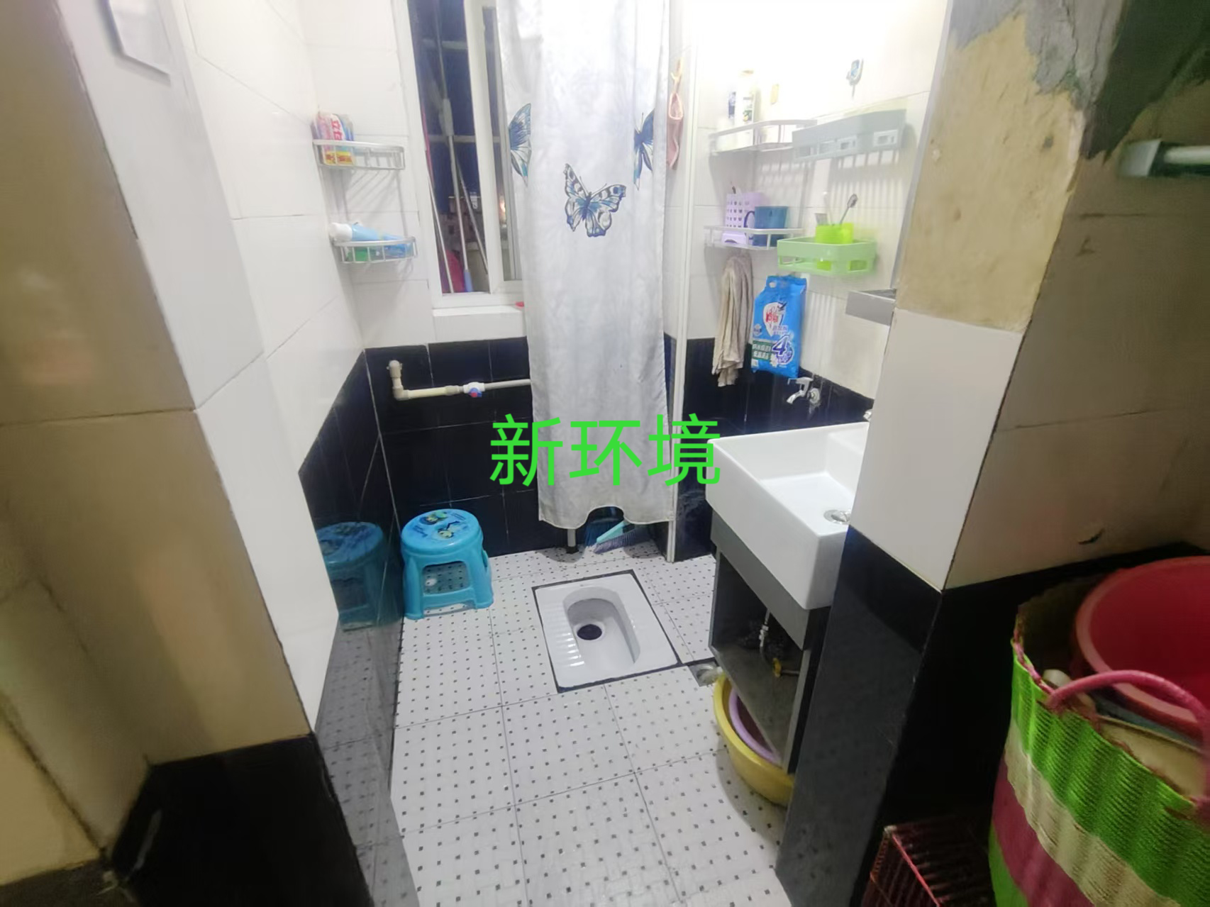 龙城街  3室2厅1卫    39.8万客厅