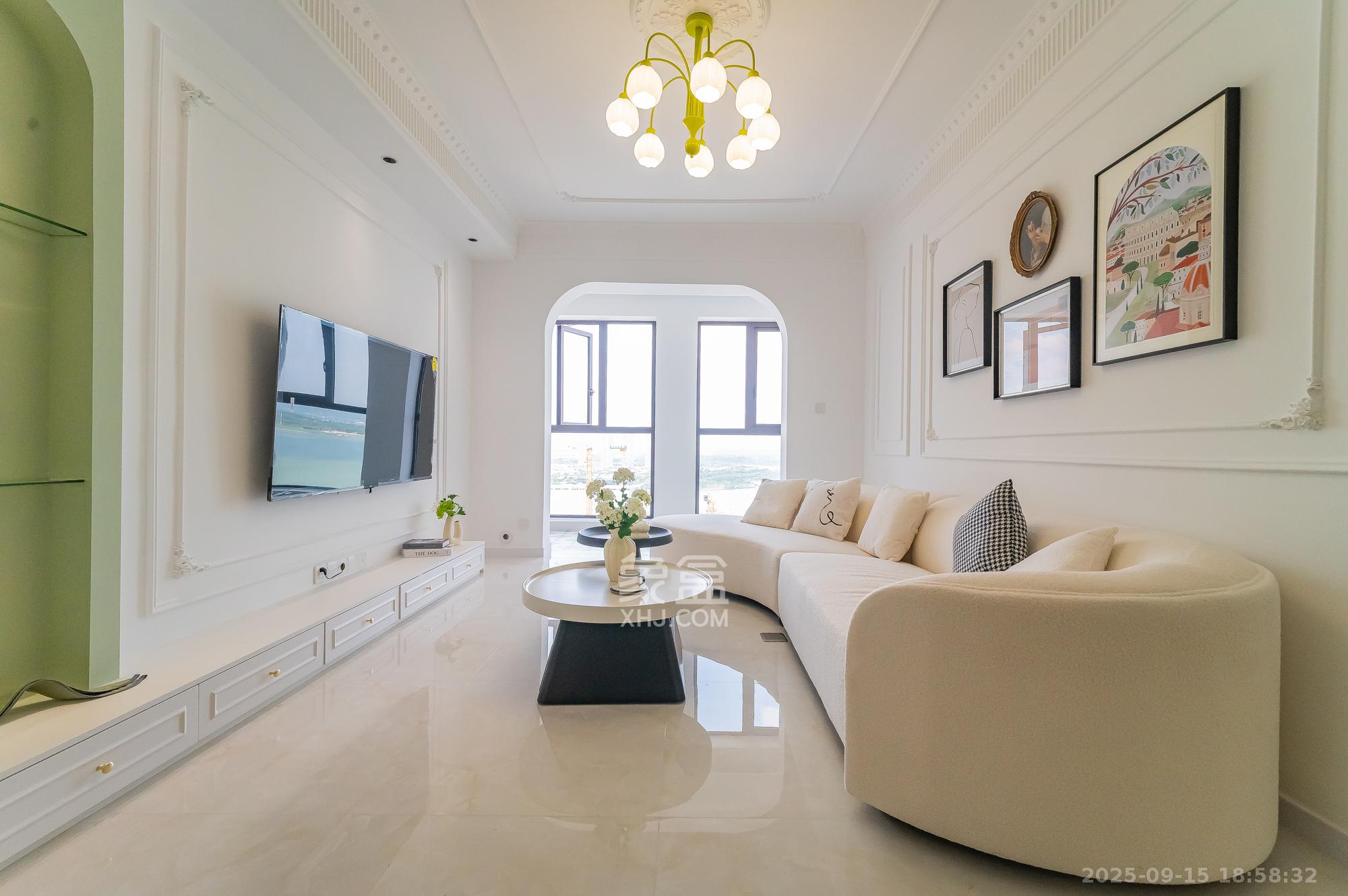 水岸世景  2室2厅1卫    59.8万室内图1