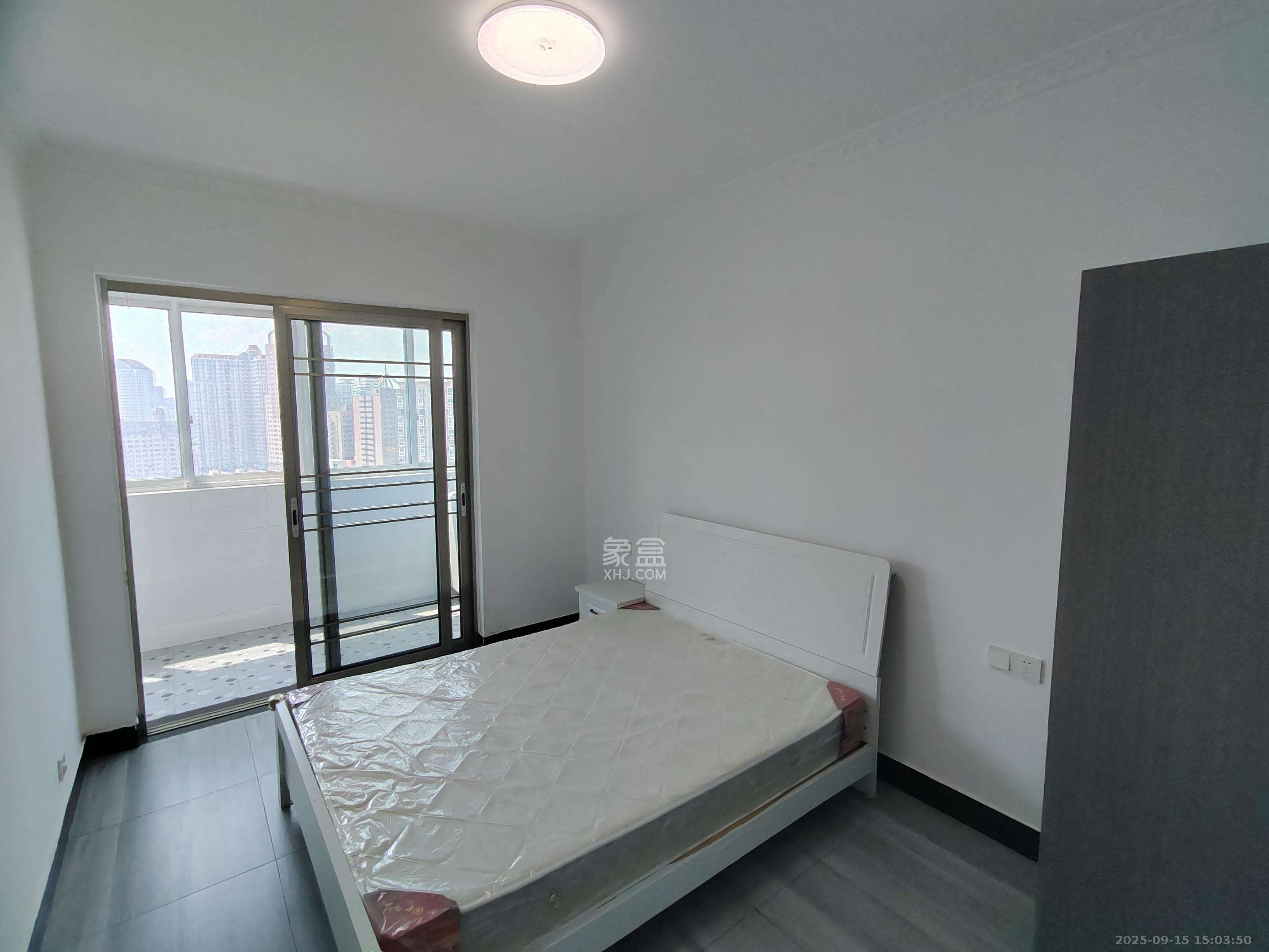 益佳苑 3室2厅2卫 3400.0元/月 益佳苑 3室2厅2卫 3400.0元/月室内图