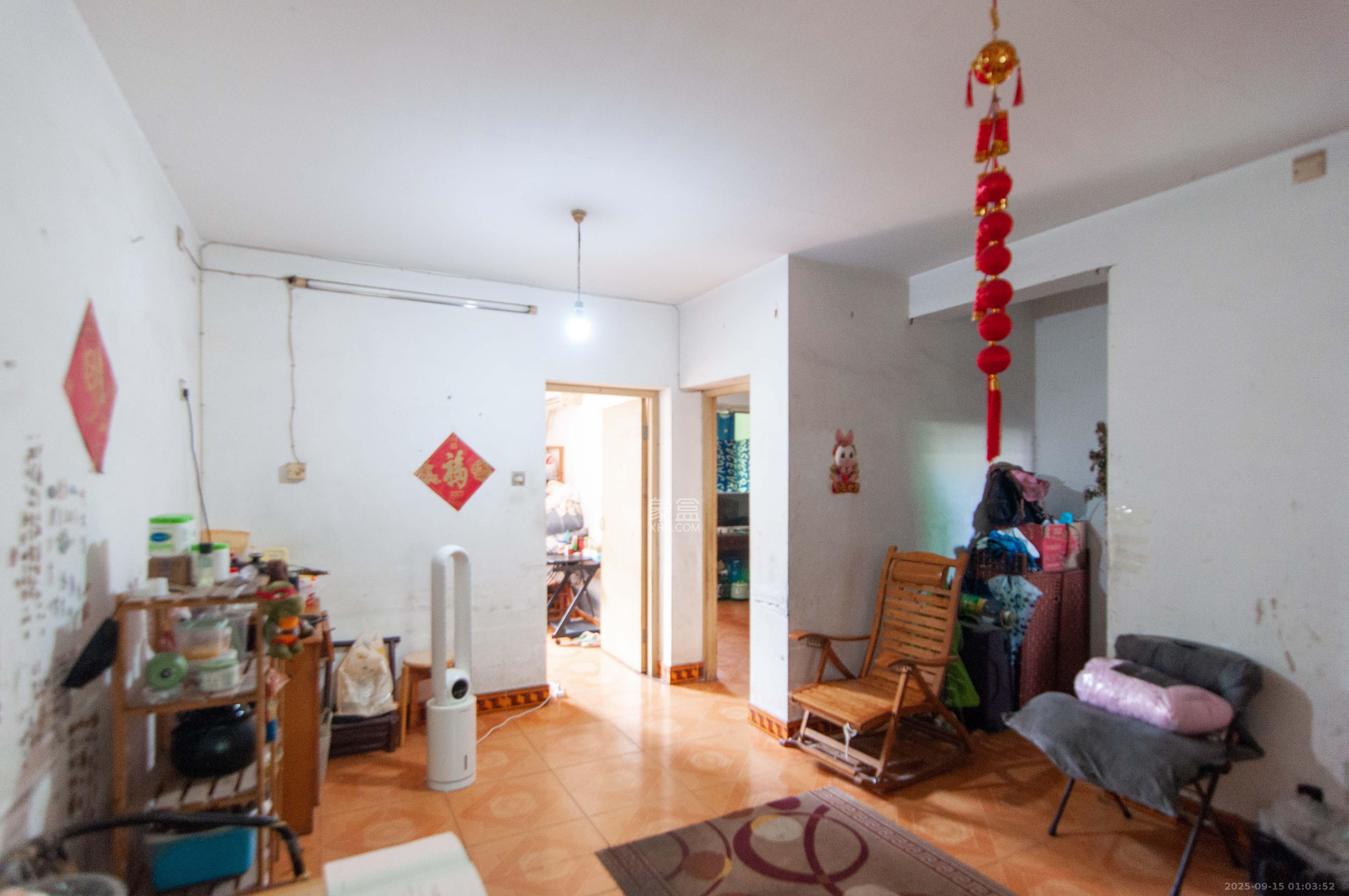 广厦新苑  2室2厅1卫    35.0万 广厦新苑  2室2厅1卫    35.0万客厅