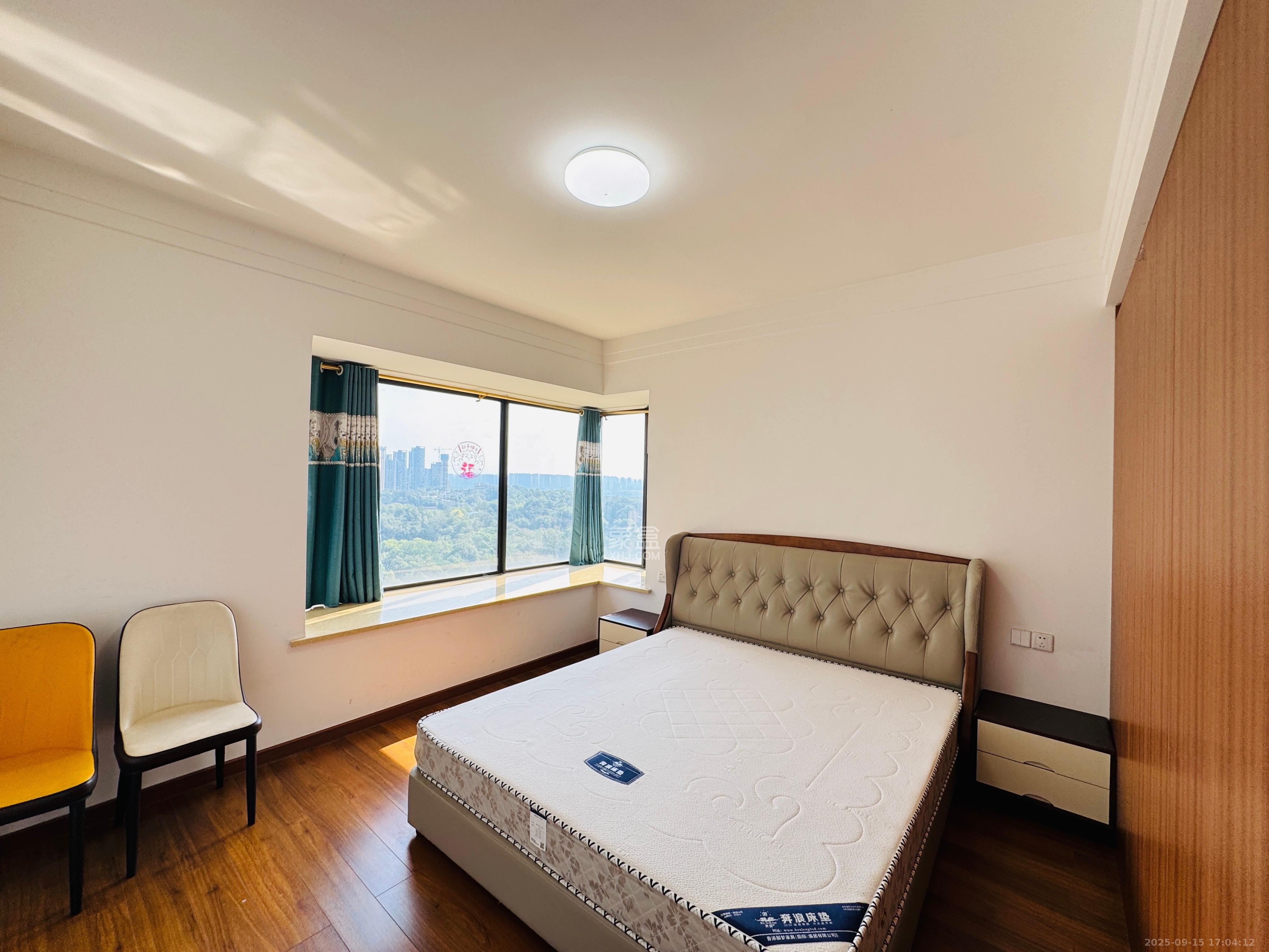 君合天玺  4室2厅2卫    4500.0元/月室内图