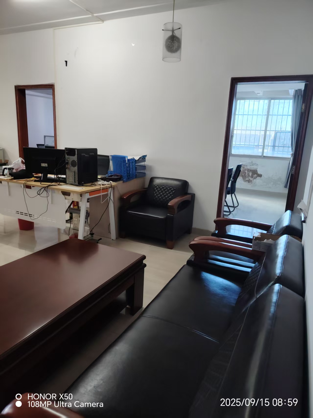 金茂大厦  4室2厅2卫    3200.0元/月室内图