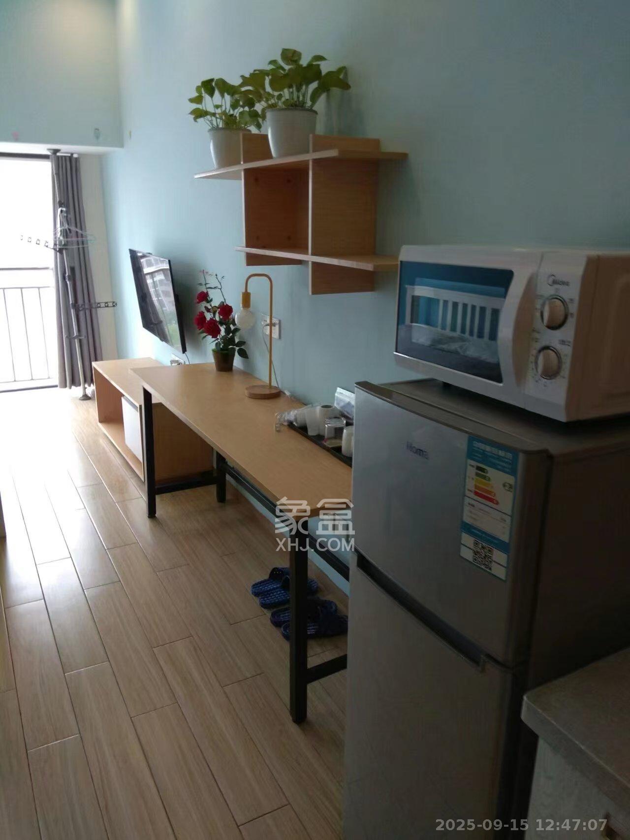 达美D6区  1室1厅0卫    1500.0元/月 达美D6区  1室1厅0卫    1500.0元/月