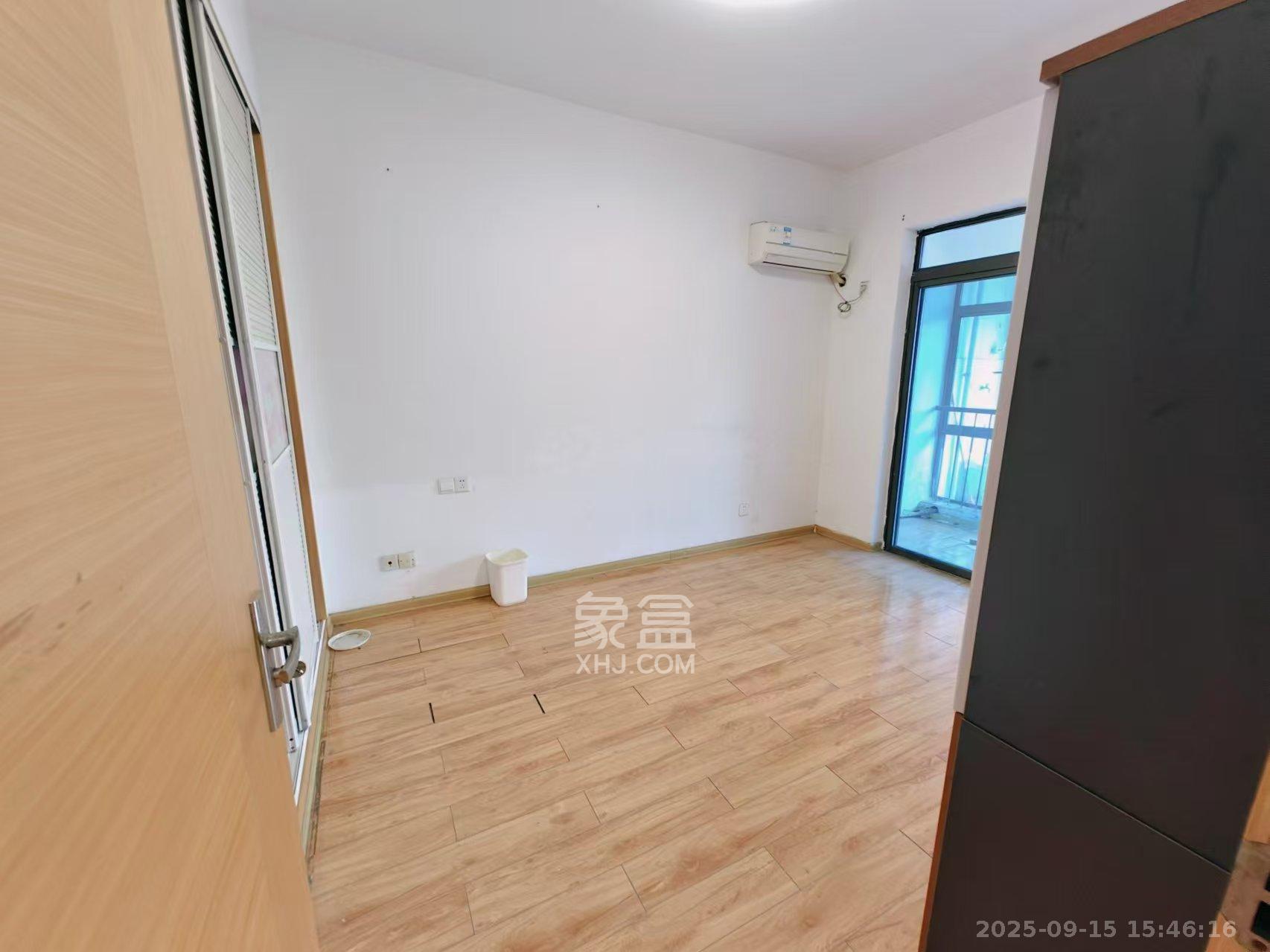 BOBO天下城(CTA财富中心) 2室2厅1卫 2400.0元/月 BOBO天下城(CTA财富中心) 2室2厅1卫 2400.0元/月室内图