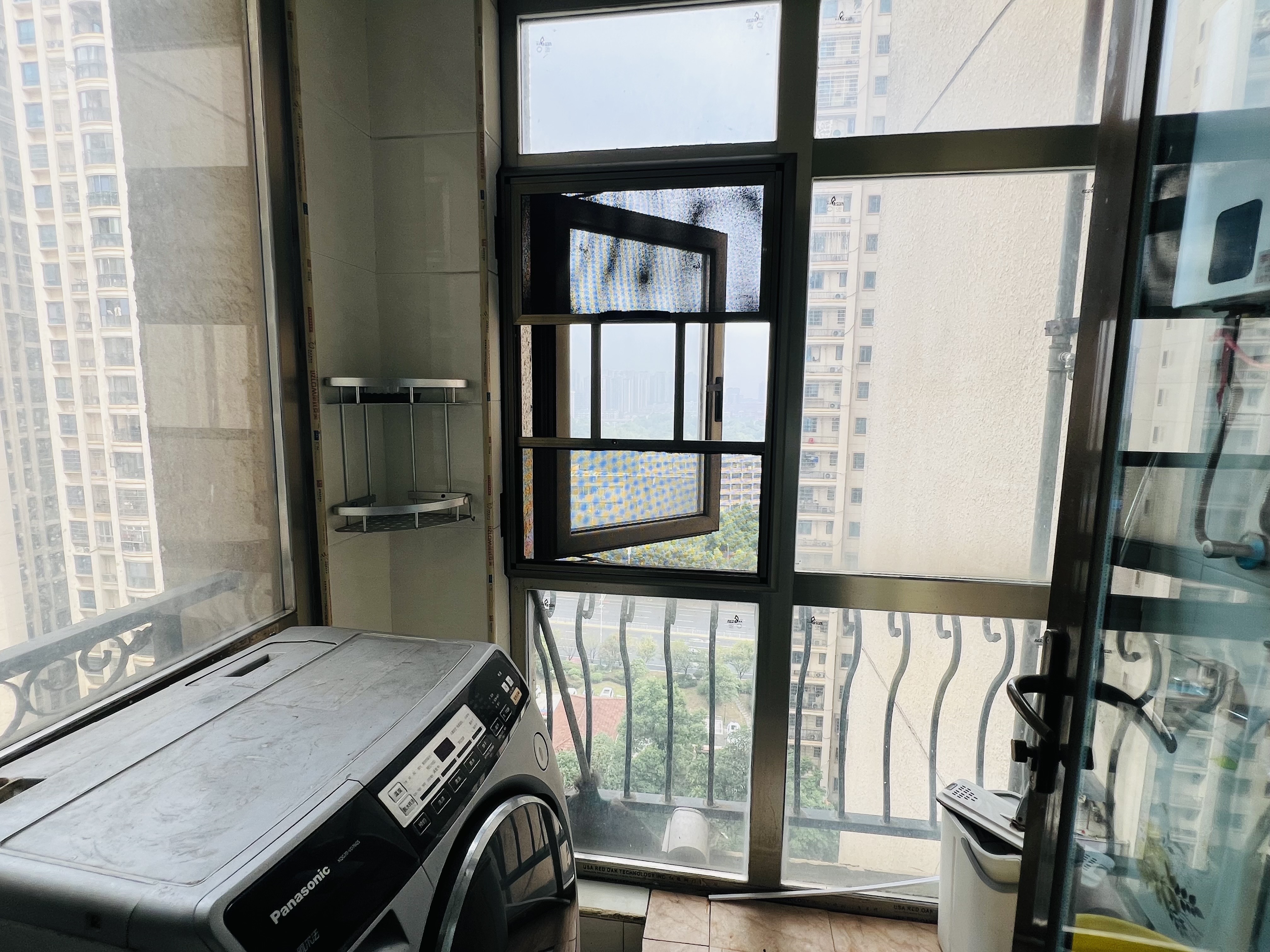 碧桂园 3室2厅1卫 1800.0元/月 碧桂园 3室2厅1卫 1800.0元/月室内图