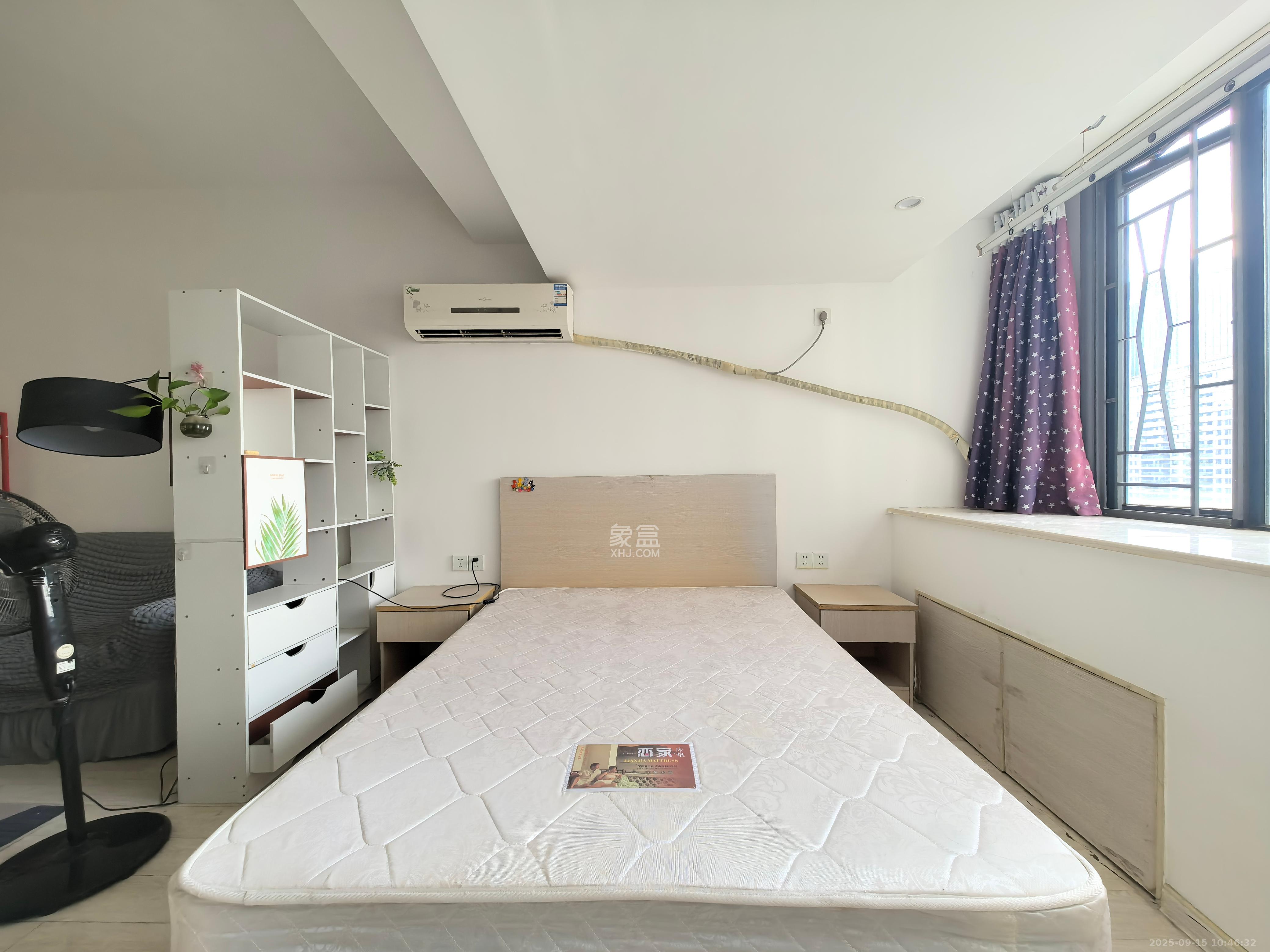 观园国际公寓  1室1厅1卫    1500.0元/月室内图