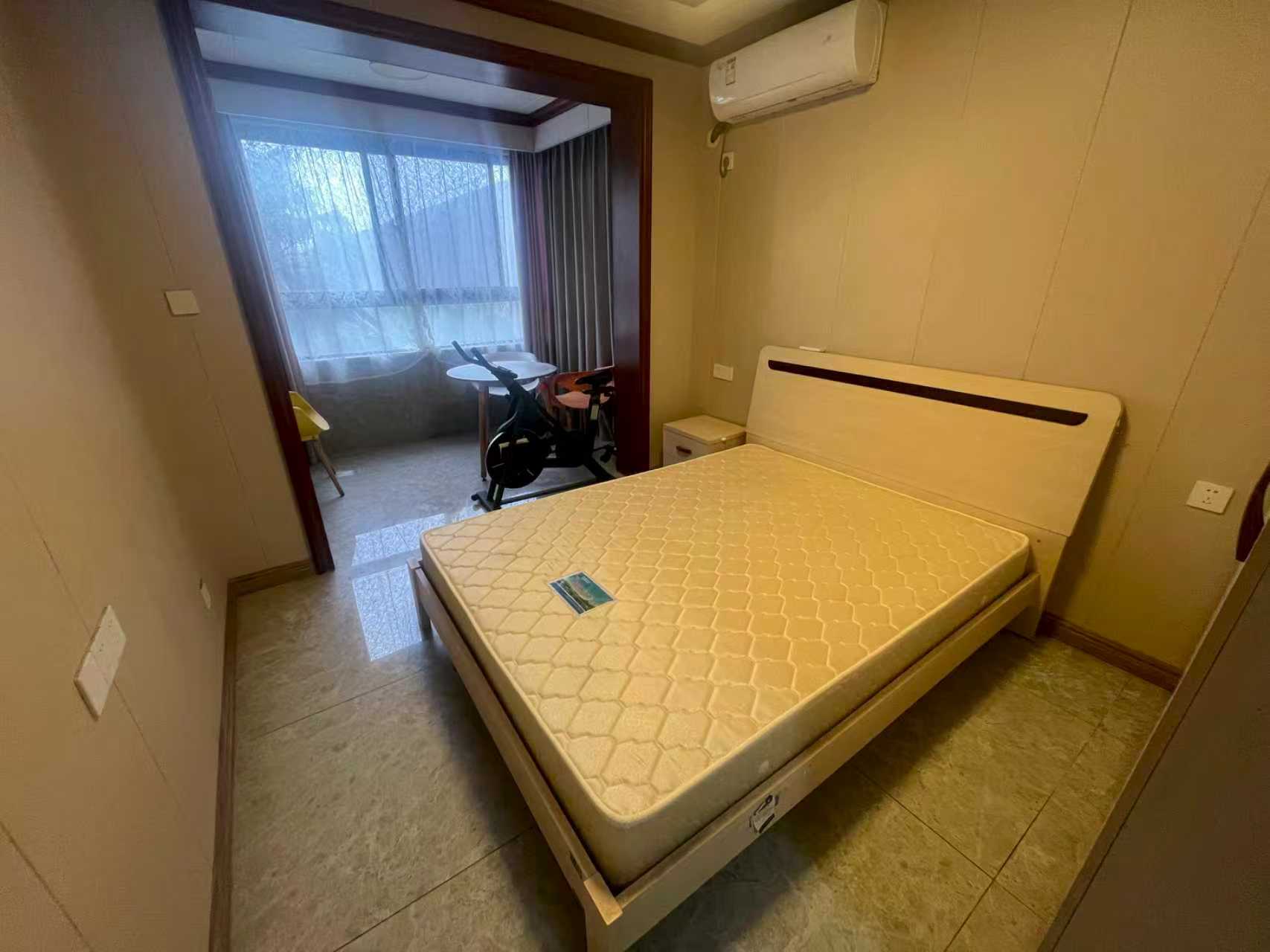 新城吾悦广场 1室1厅1卫 2000.0元/月 新城吾悦广场 1室1厅1卫 2000.0元/月室内图