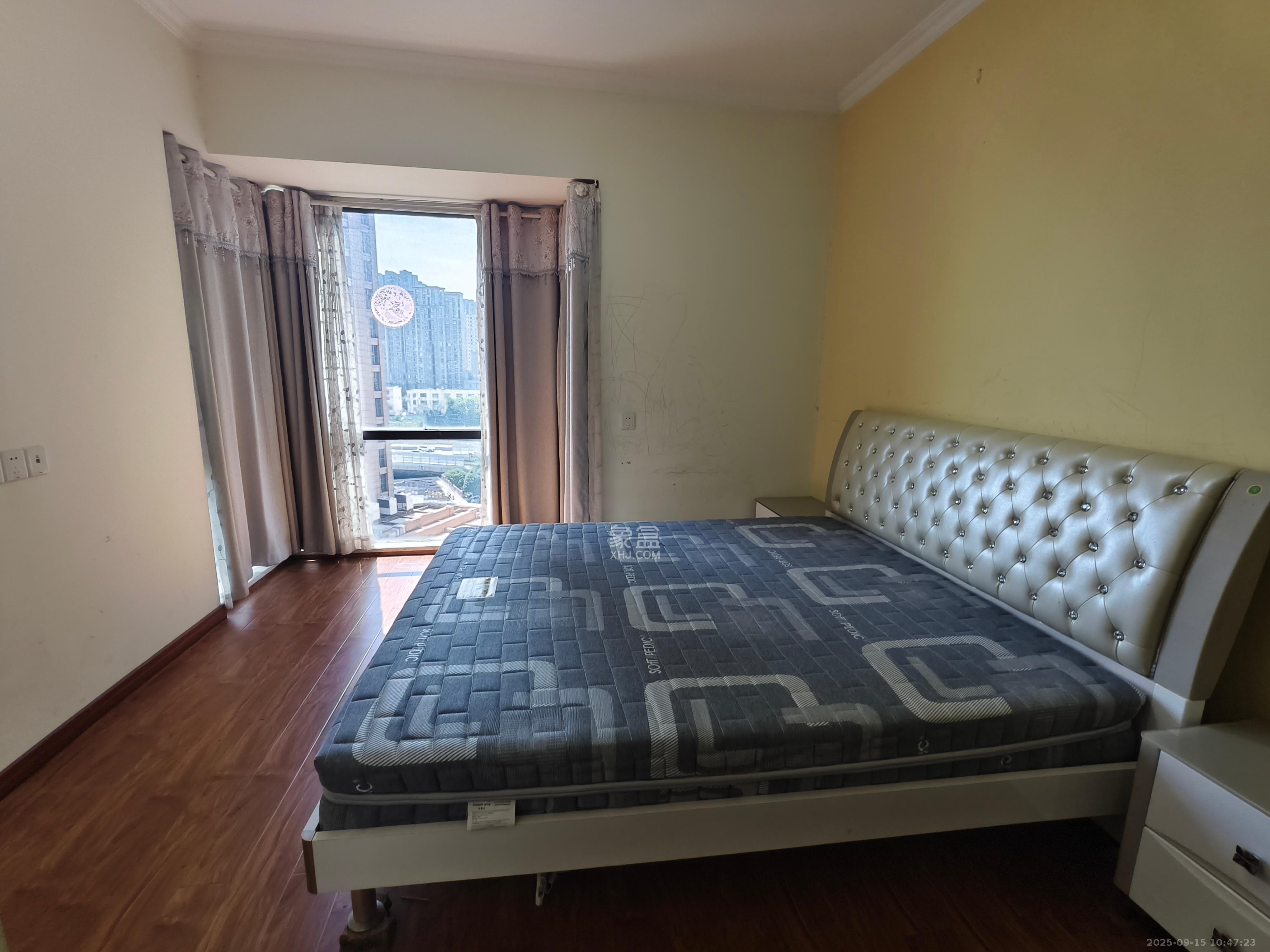 兴威帕克水岸  3室2厅2卫    2500.0元/月室内图