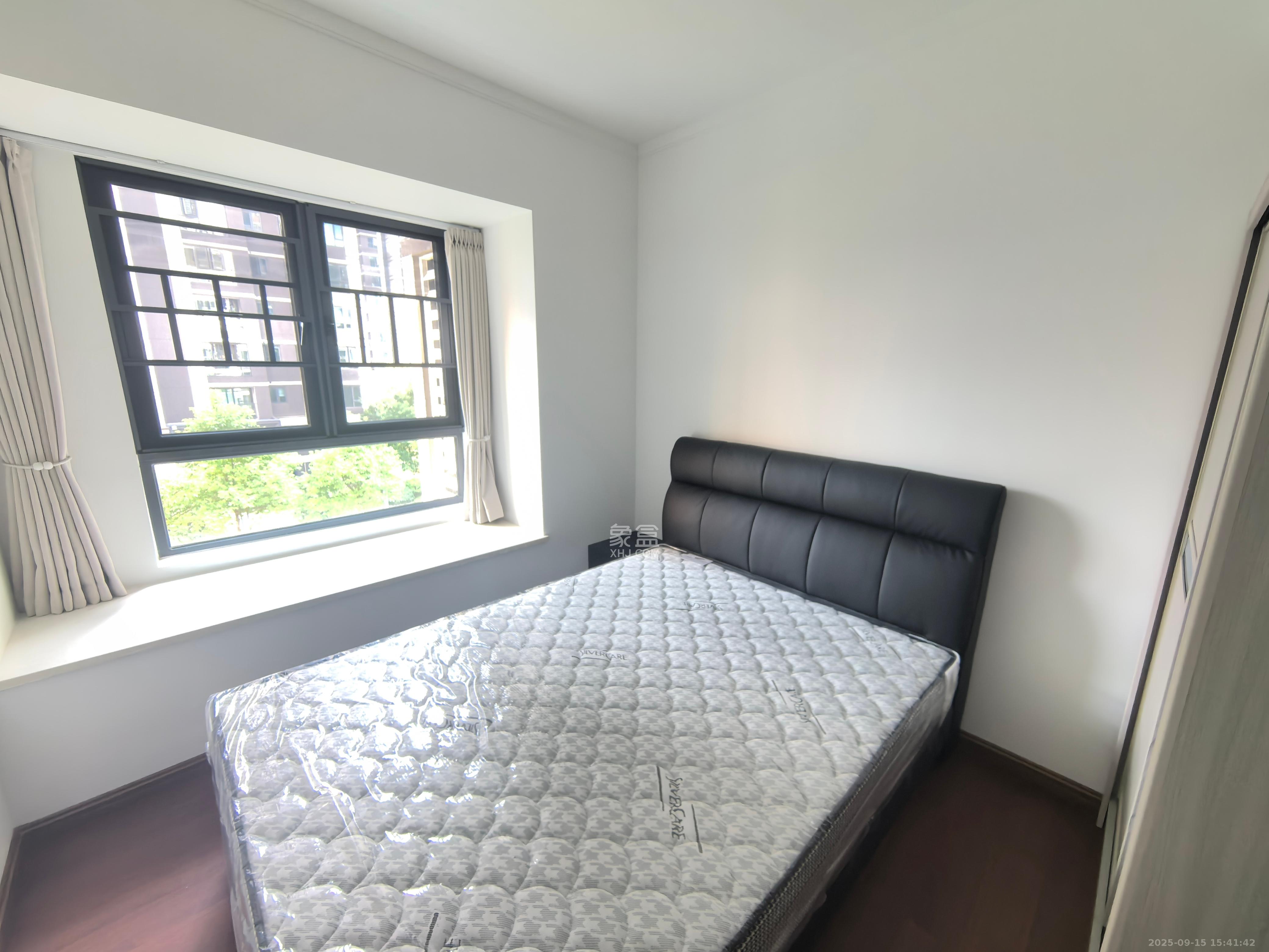 招商雍山湖  4室2厅2卫    4300.0元/月室内图