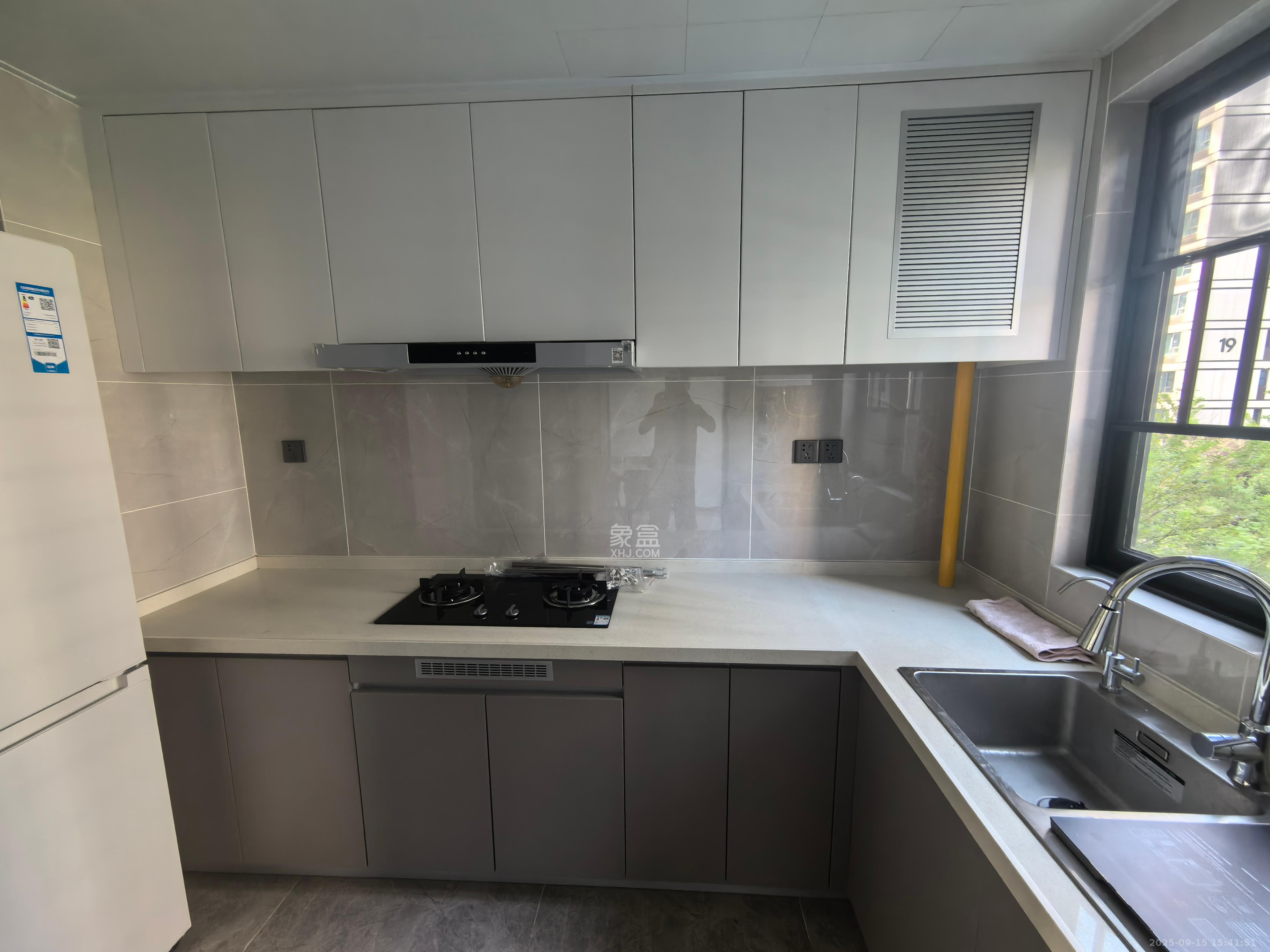 招商雍山湖  4室2厅2卫    4300.0元/月室内图