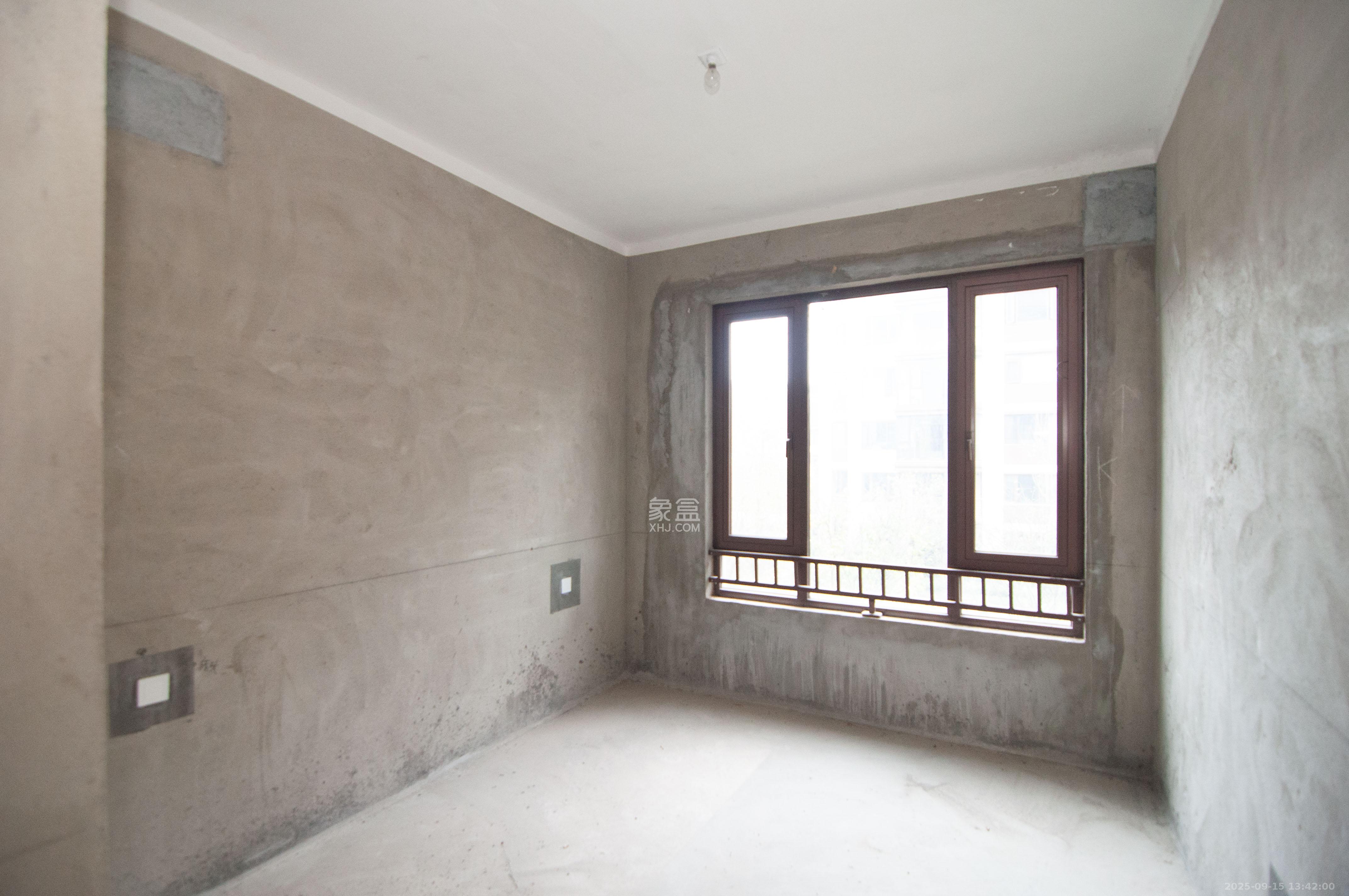 绿地麓湖郡 4室2厅2卫 208.0万 绿地麓湖郡 4室2厅2卫 208.0万其他