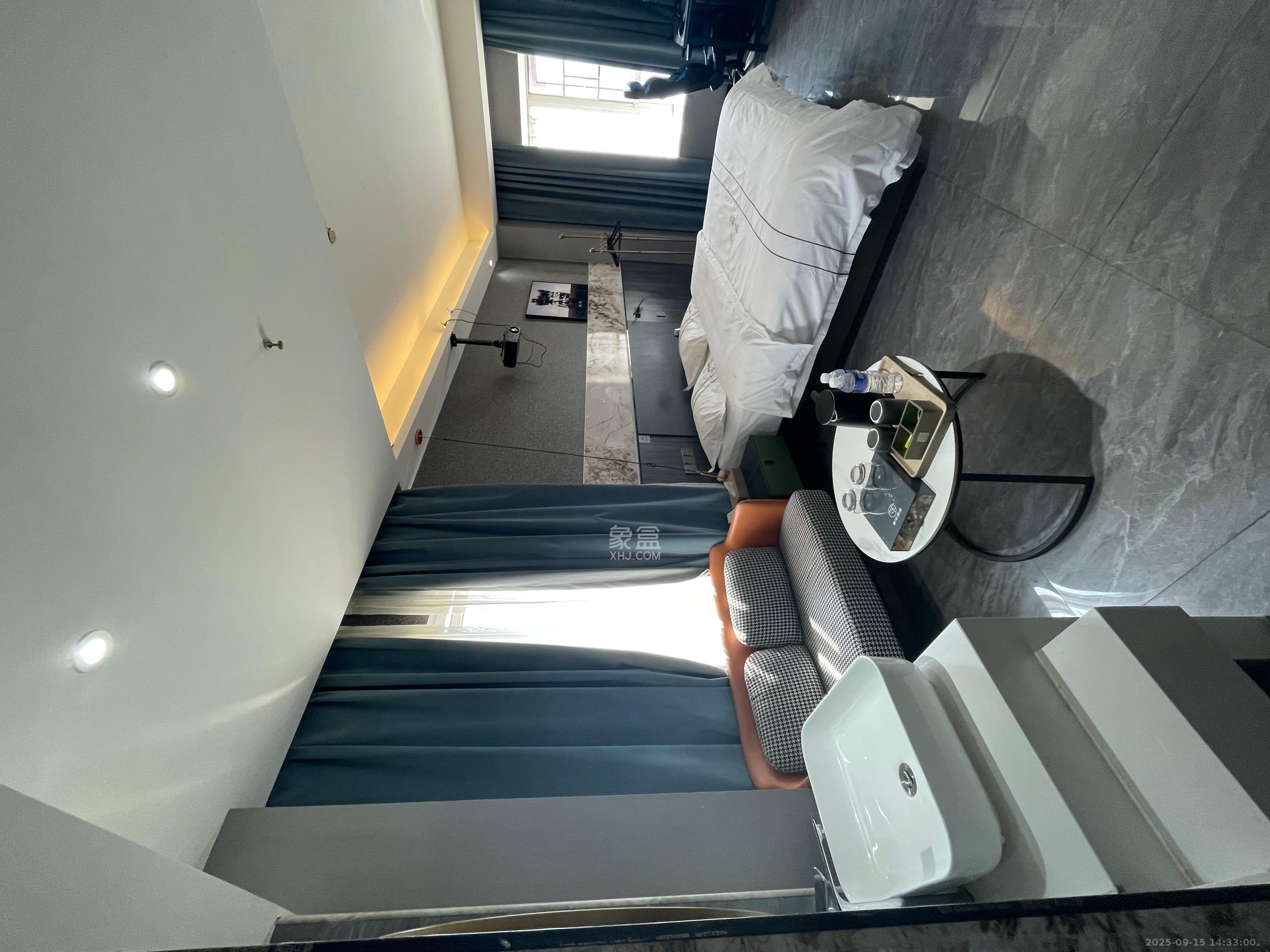 保利香槟国际 1室0厅0卫 1400.0元/月 保利香槟国际 1室0厅0卫 1400.0元/月室内图