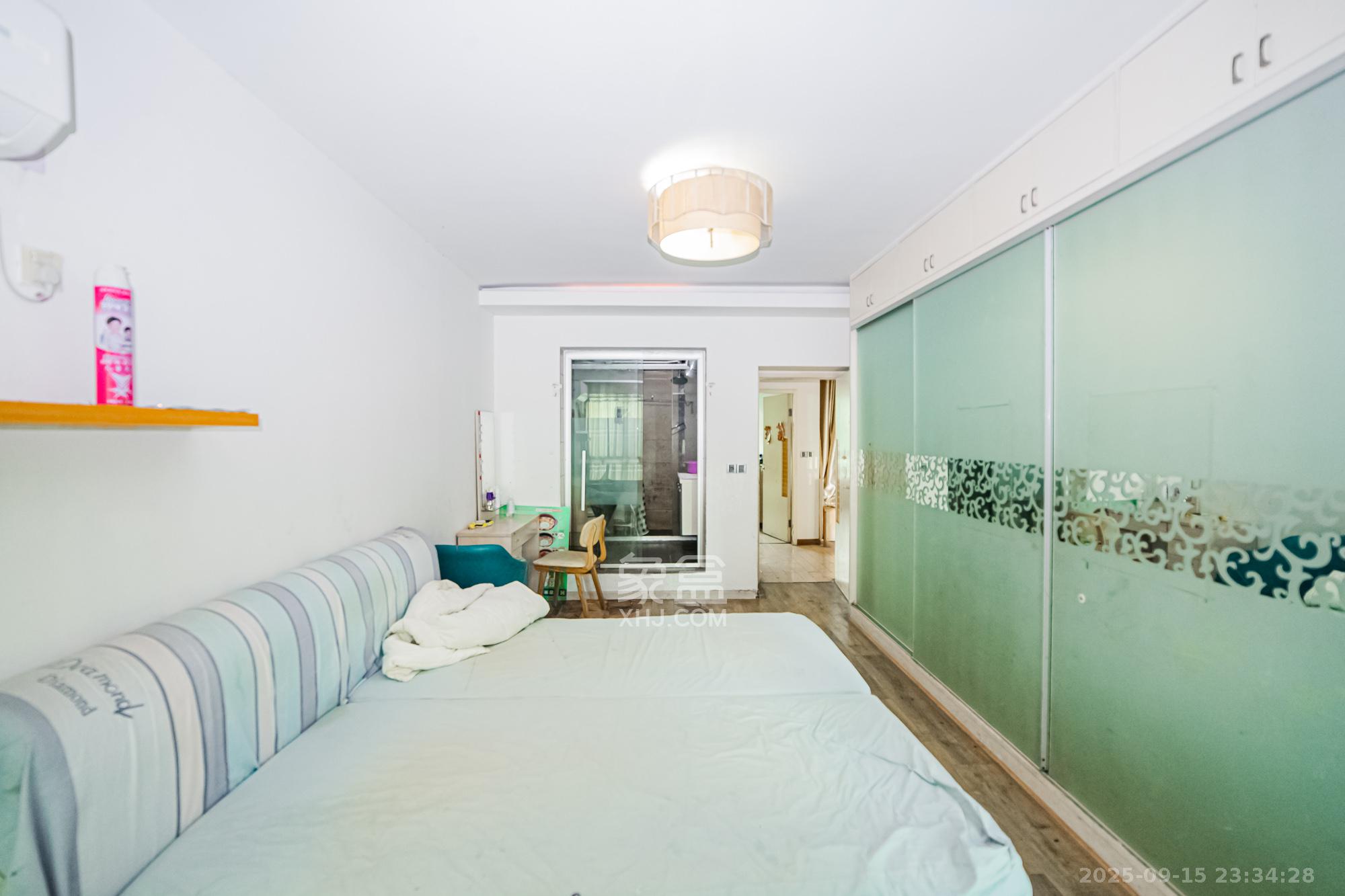 恒鑫澜北湾  3室2厅2卫    102.0万卧室