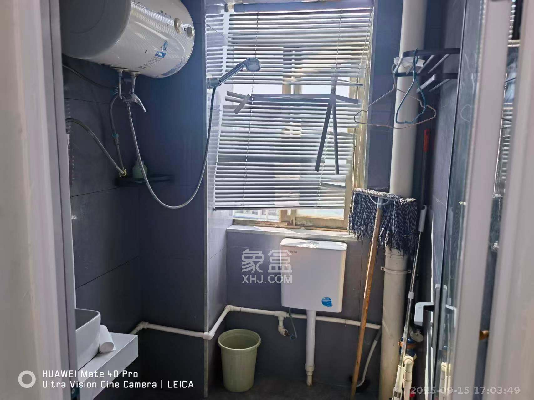 石岭小区A区 2室1厅1卫 1100.0元/月 石岭小区A区 2室1厅1卫 1100.0元/月室内图