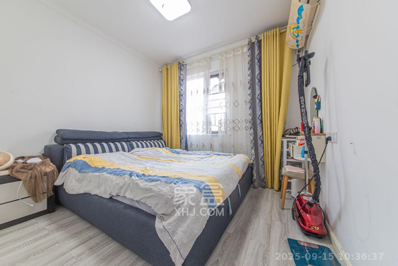 保利阆峰云墅  3室2厅2卫    2000.0元/月室内图