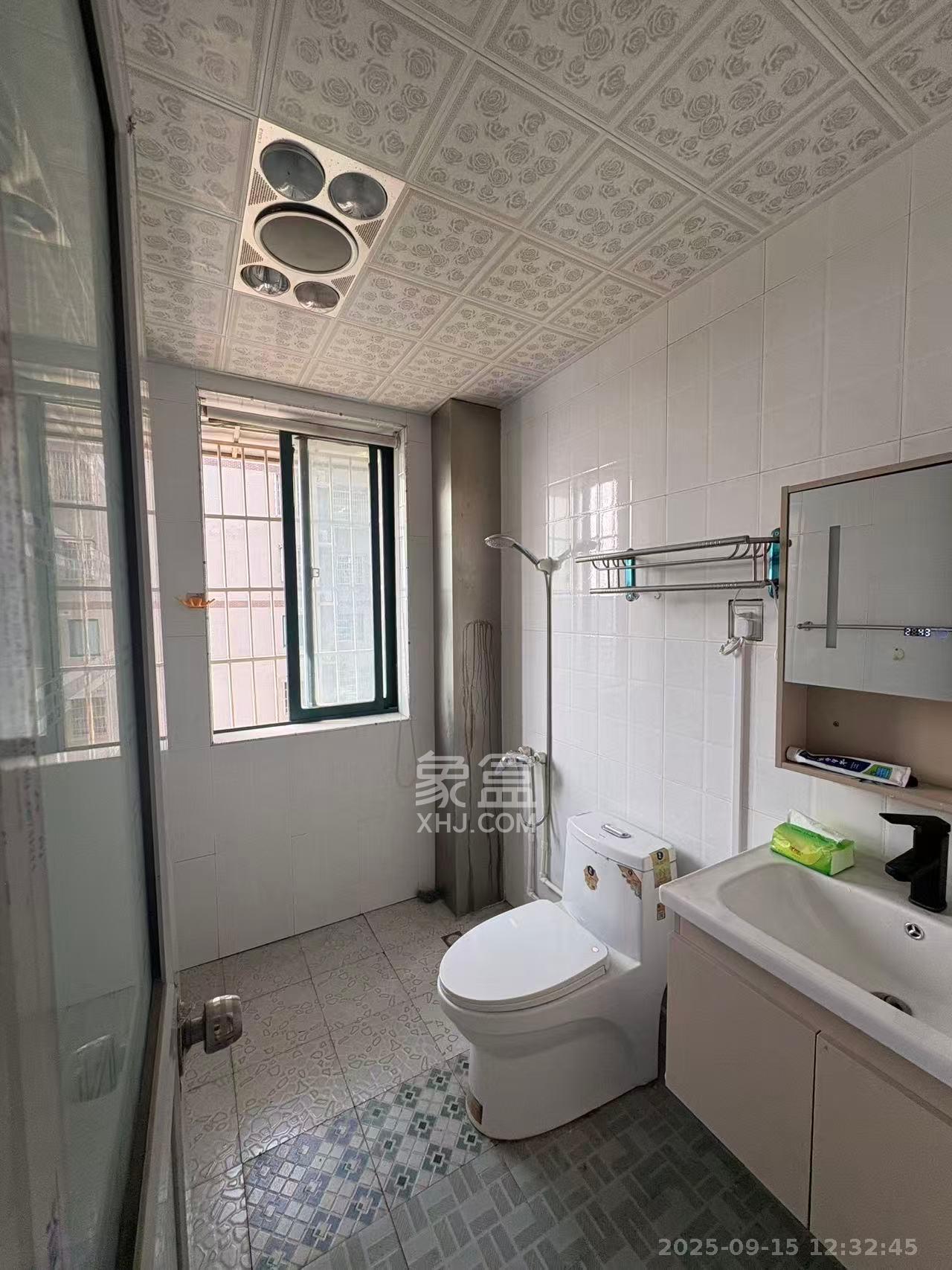 盛德碧瑞庭  3室2厅2卫    2200.0元/月室内图