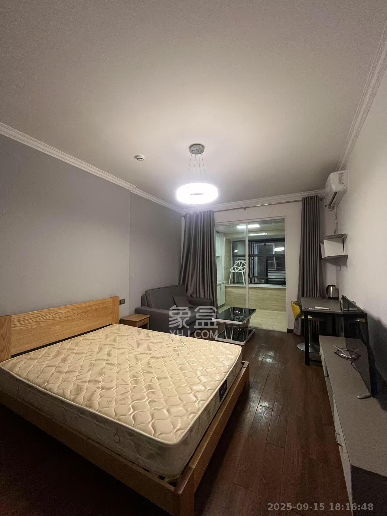 蓝湾国际广场 1室1厅1卫 1600.0元/月 蓝湾国际广场 1室1厅1卫 1600.0元/月室内图