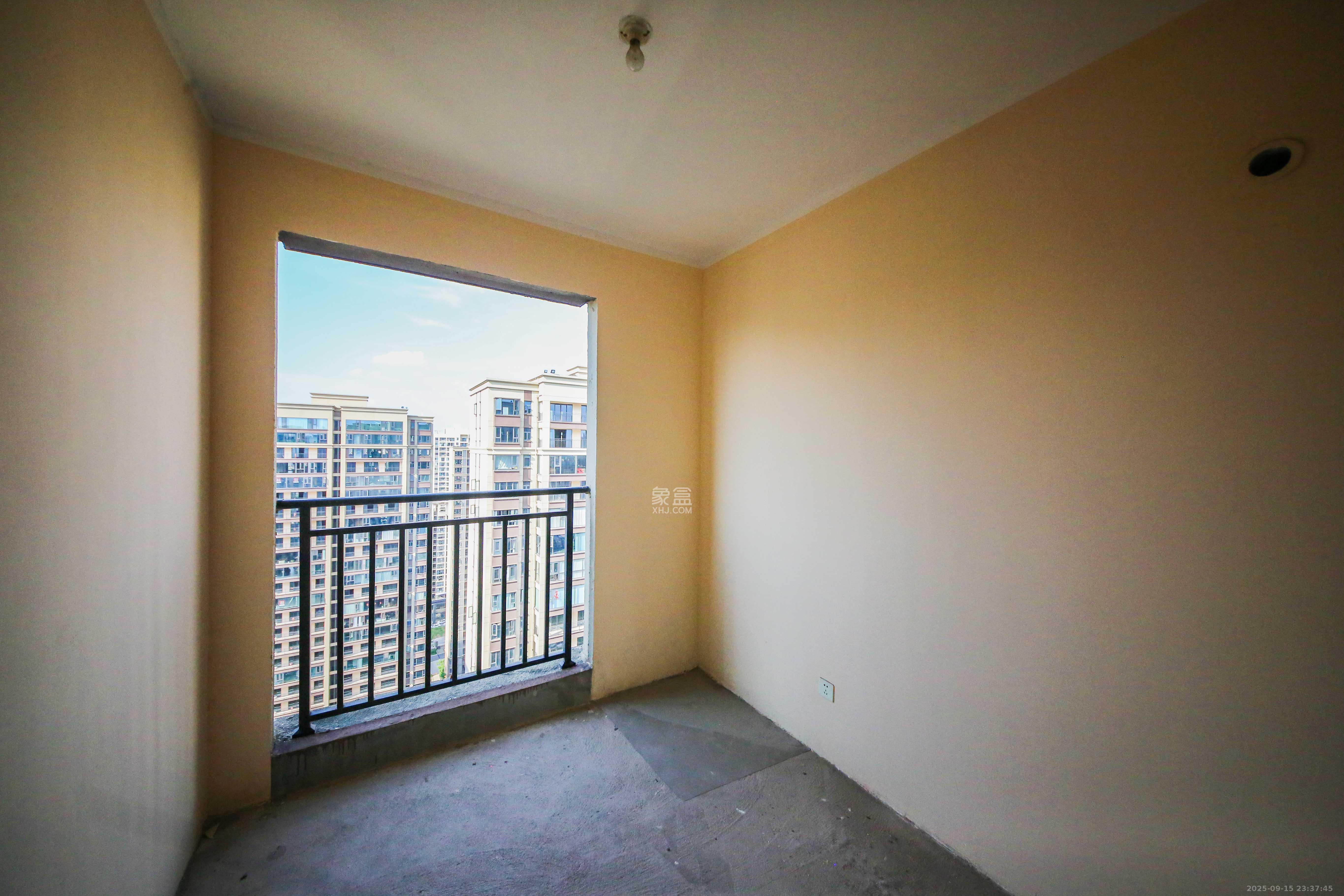 中建钰和城  4室2厅2卫    165.0万卧室