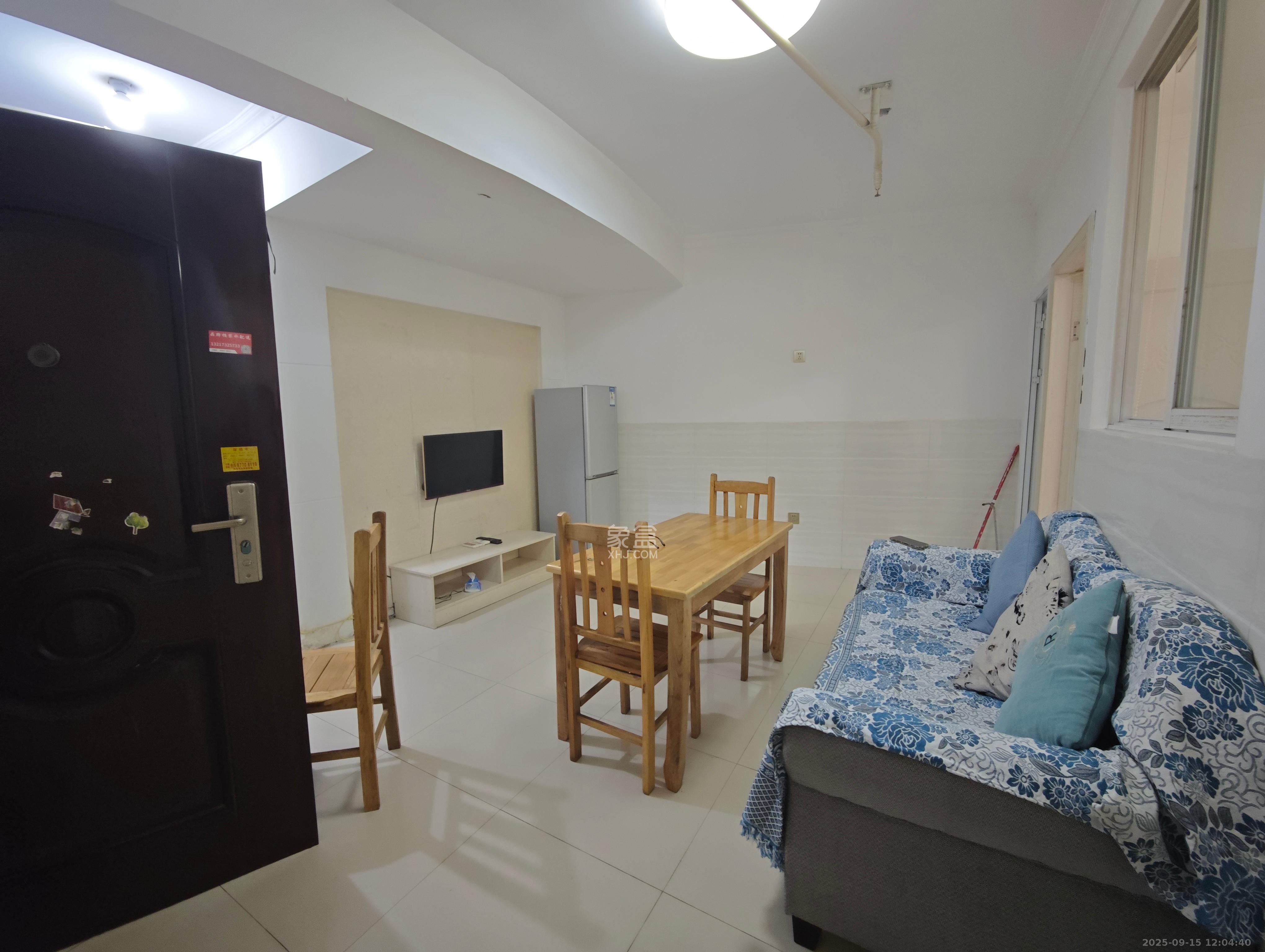 湖韵佳苑 2室1厅1卫 1600.0元/月 湖韵佳苑 2室1厅1卫 1600.0元/月室内图