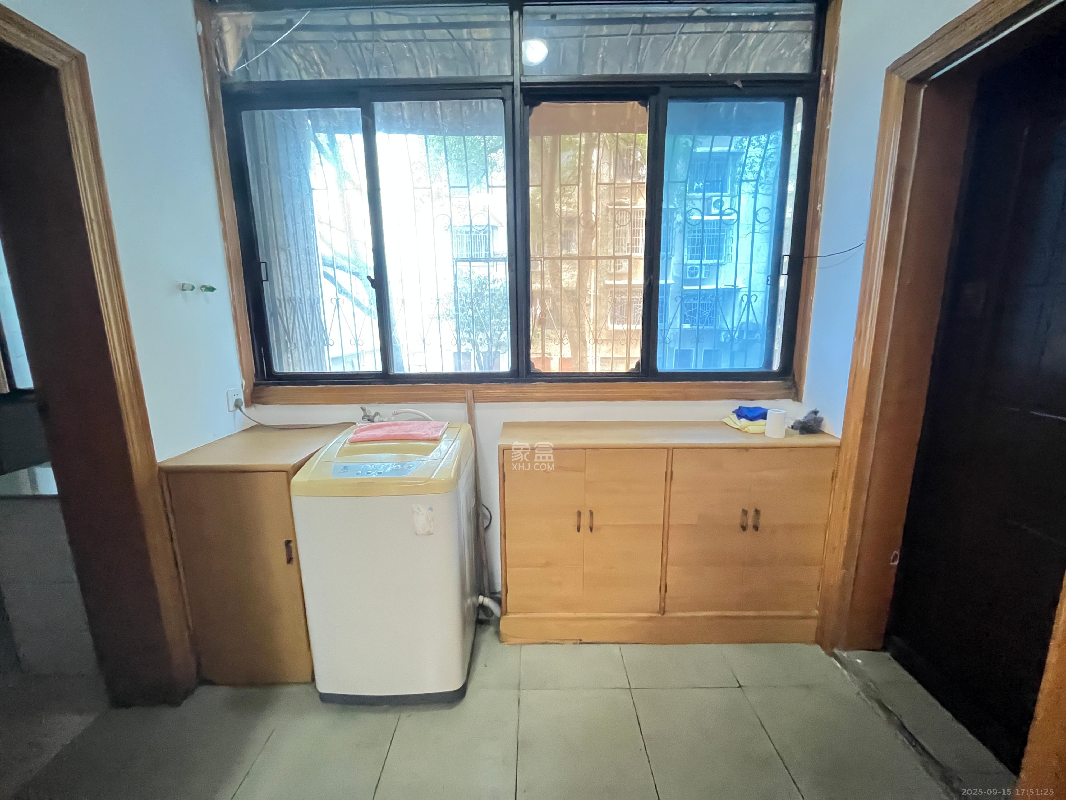 邮电新村  2室2厅1卫    1600.0元/月室内图