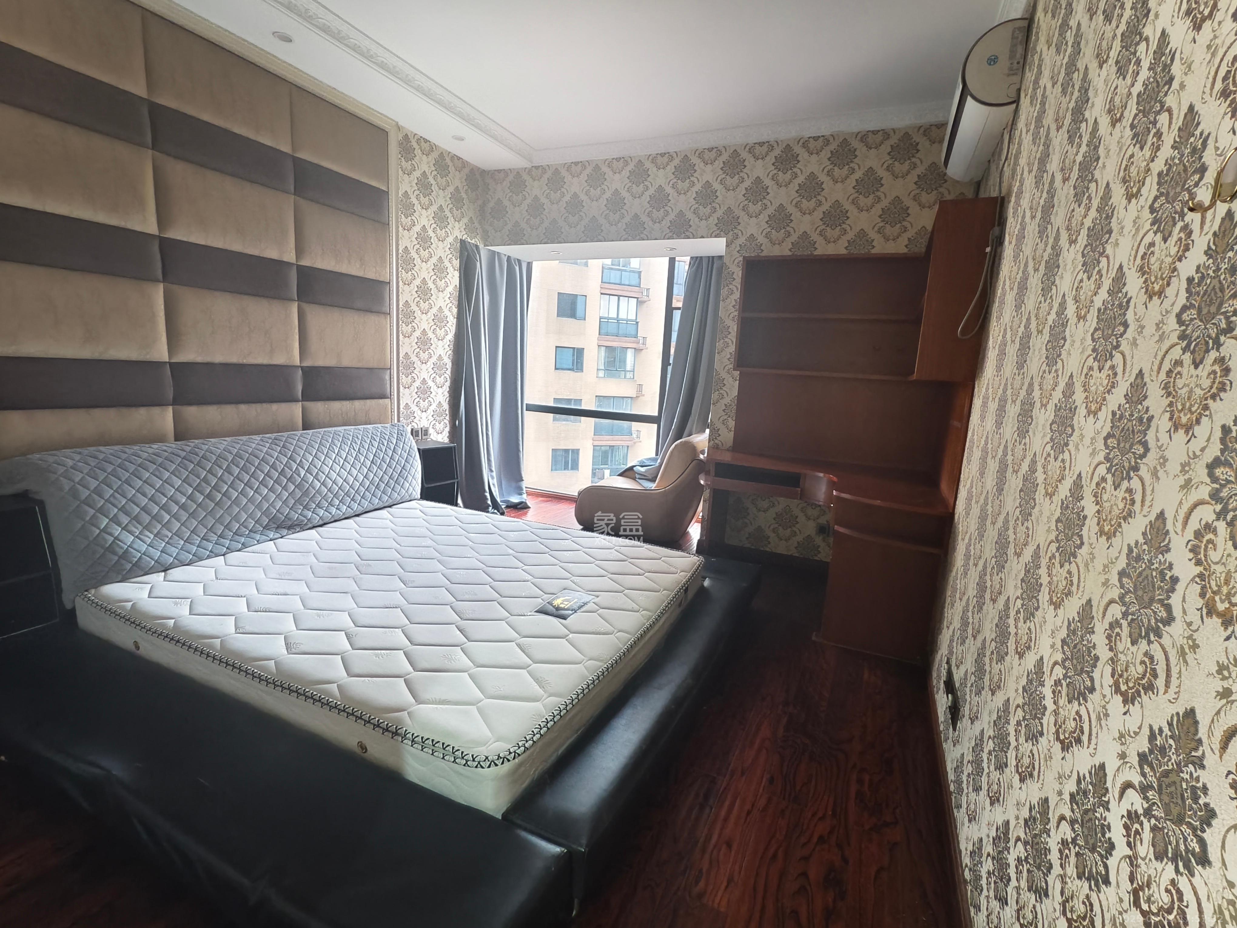 兴威帕克水岸 3室2厅2卫 2500.0元/月 兴威帕克水岸 3室2厅2卫 2500.0元/月室内图