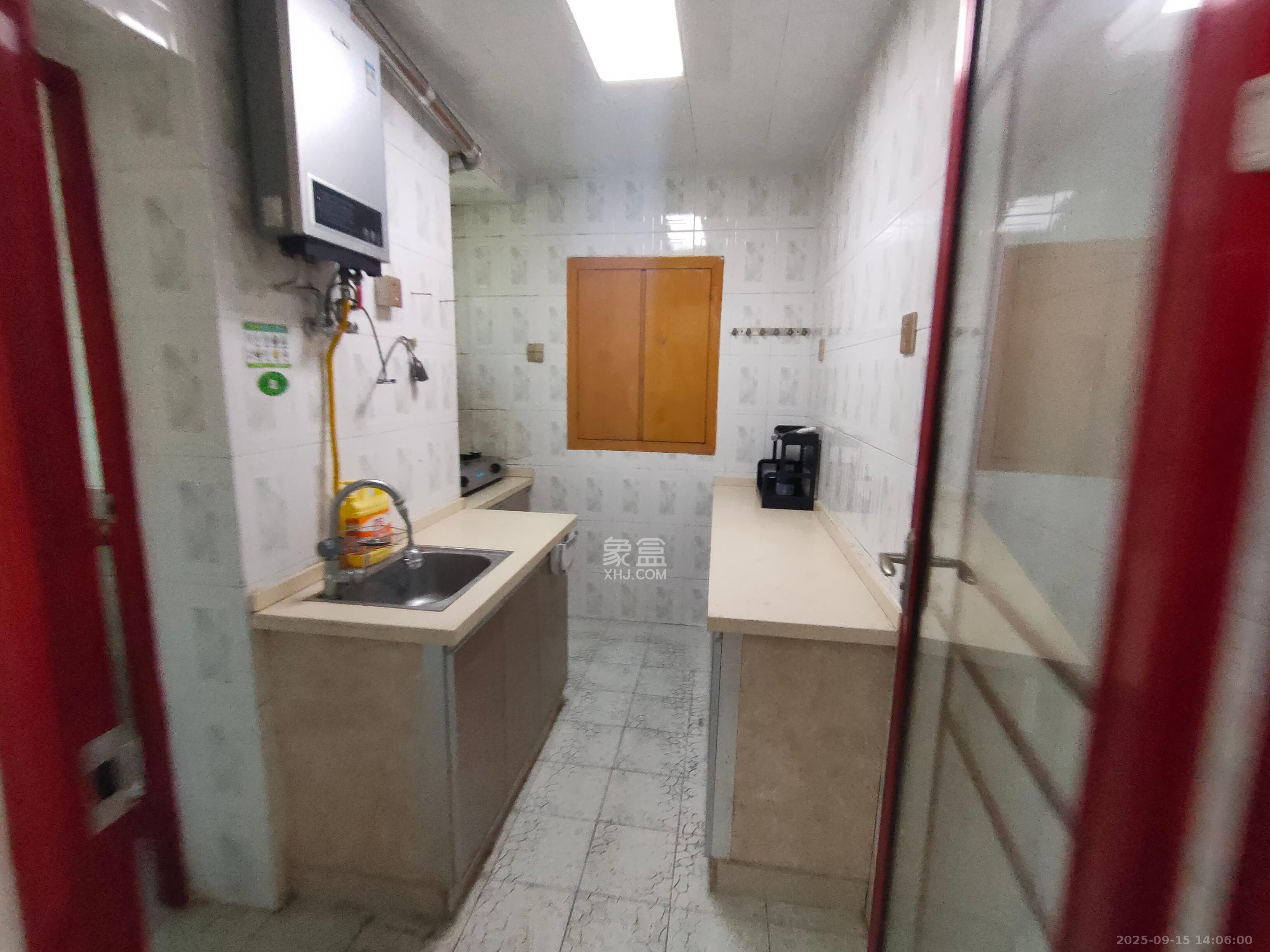 红旗综合安置楼  2室1厅1卫    1800.0元/月室内图