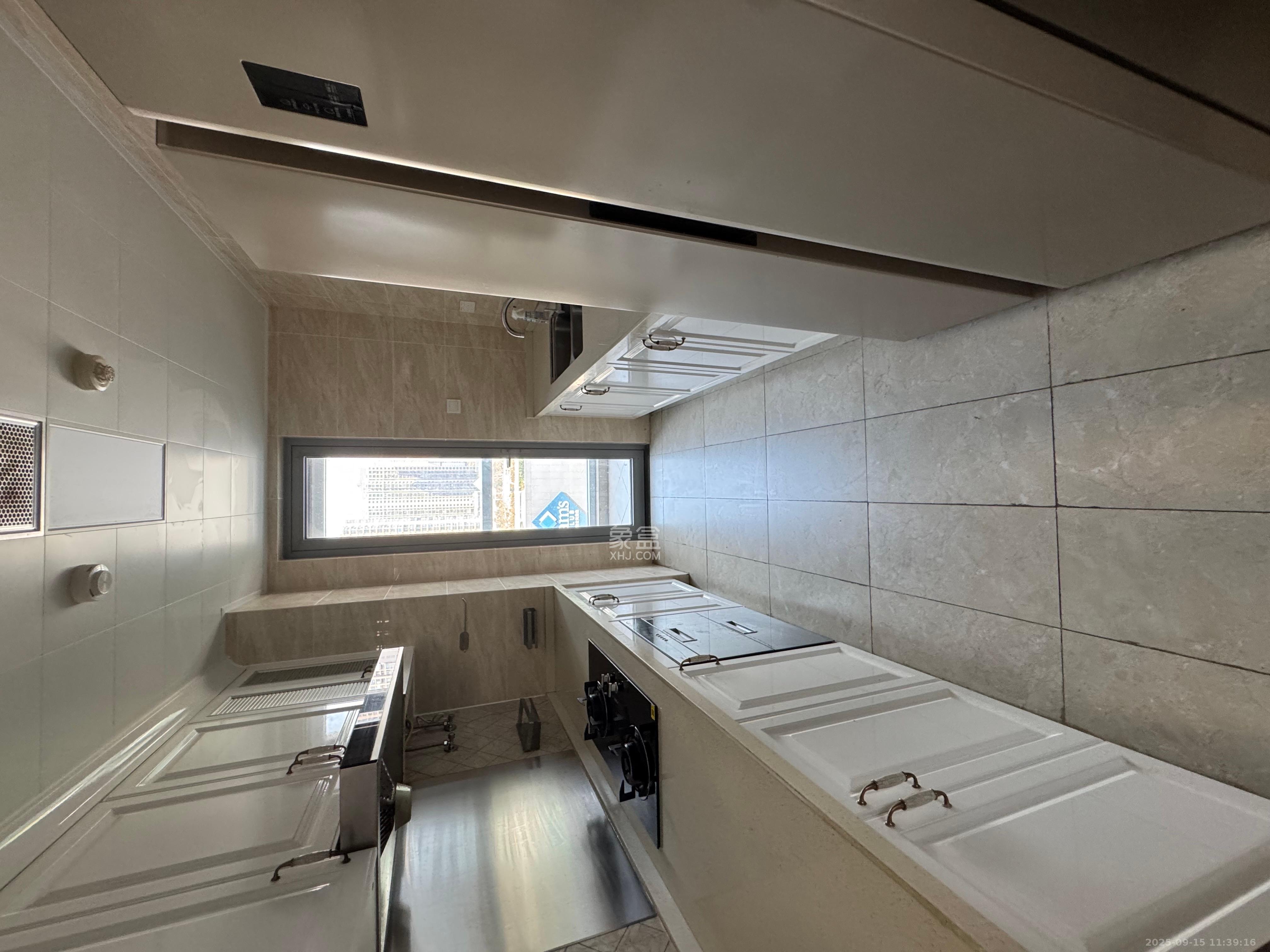 保利天禧C区 5室2厅2卫 6800.0元/月 保利天禧C区 5室2厅2卫 6800.0元/月室内图