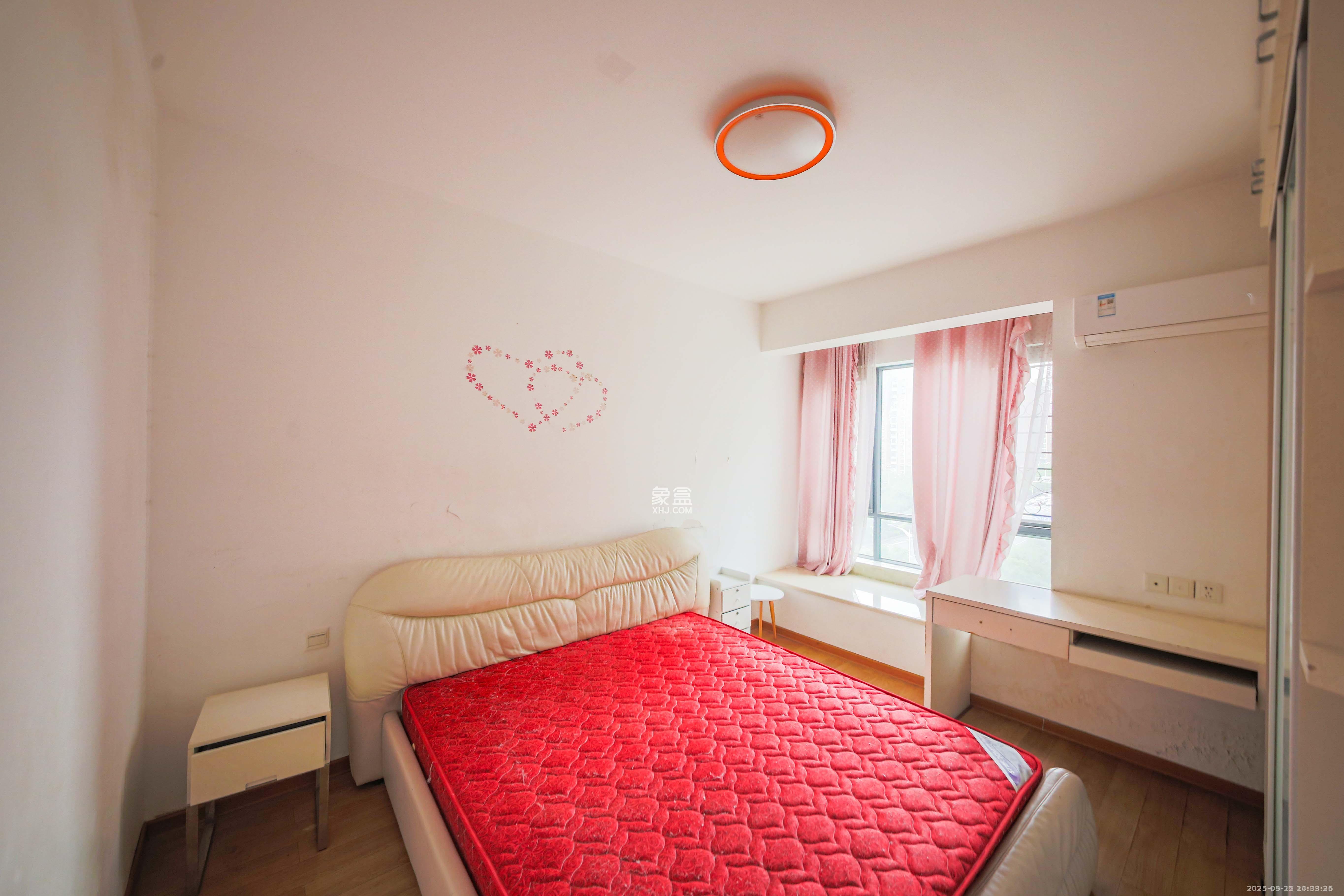 奥林匹克花园 2室2厅1卫 1900.0元/月 奥林匹克花园 2室2厅1卫 1900.0元/月室内图