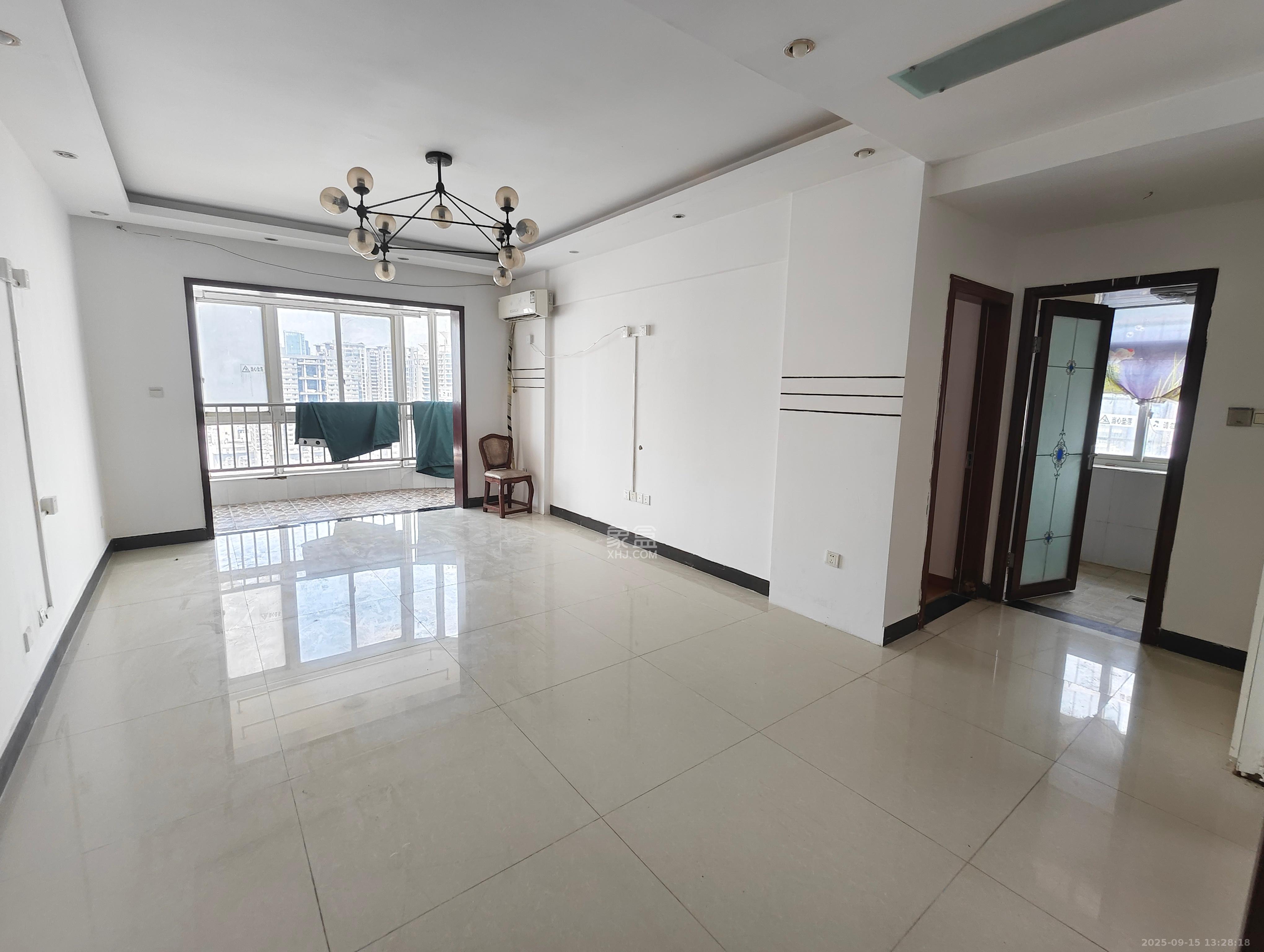 三王丽都  2室2厅1卫    2800.0元/月室内图