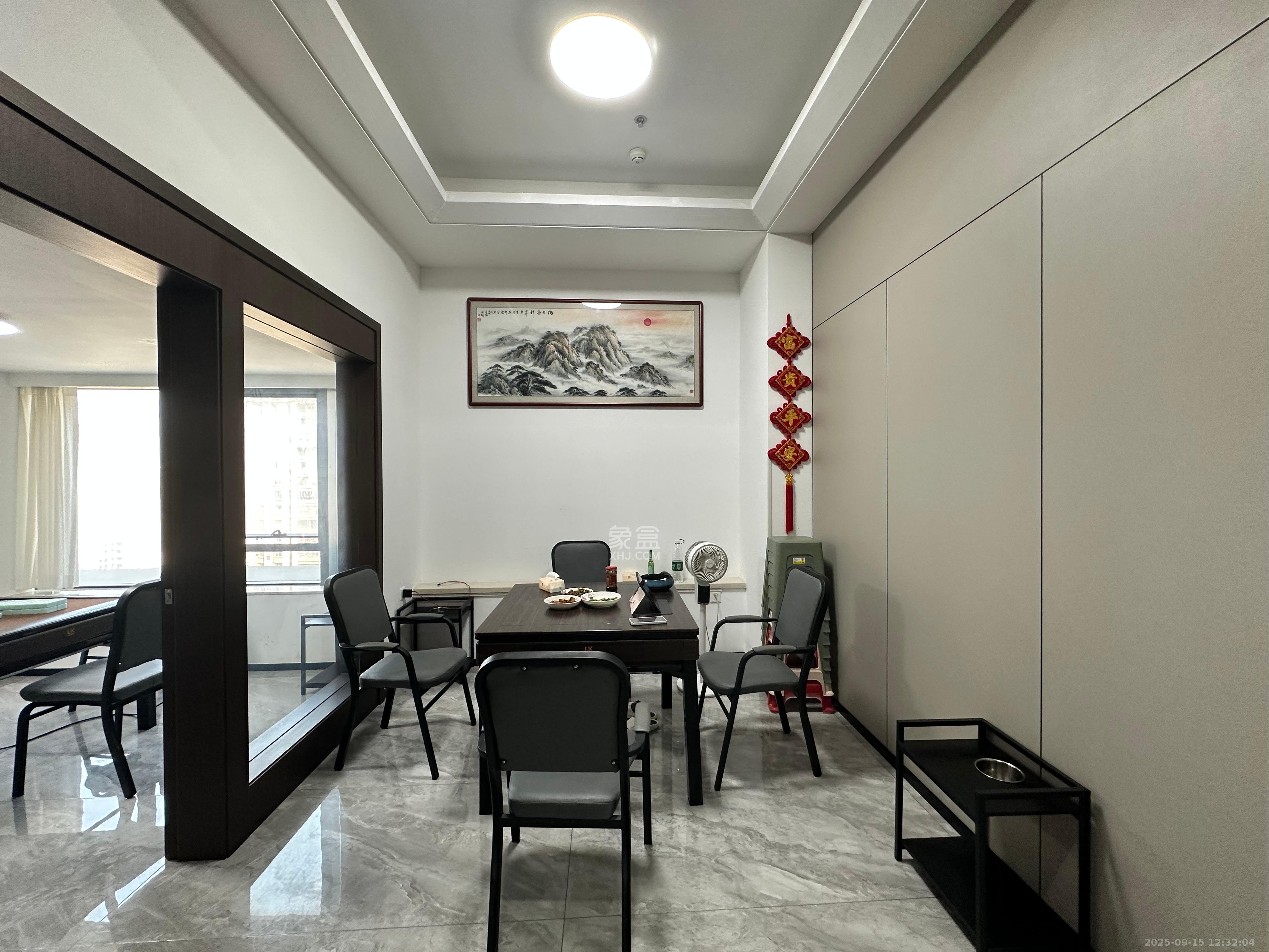 龙湖铂金岛 3室2厅1卫 6800.0元/月 龙湖铂金岛 3室2厅1卫 6800.0元/月室内图