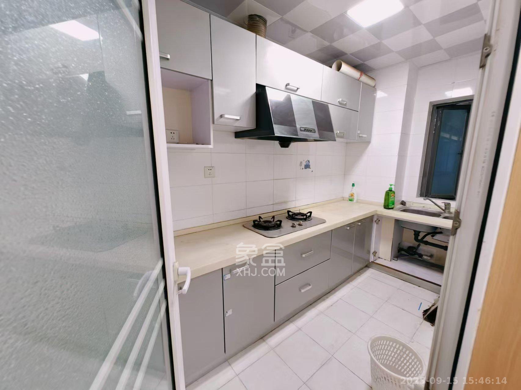 BOBO天下城（CTA财富中心）  2室2厅1卫    2400.0元/月室内图