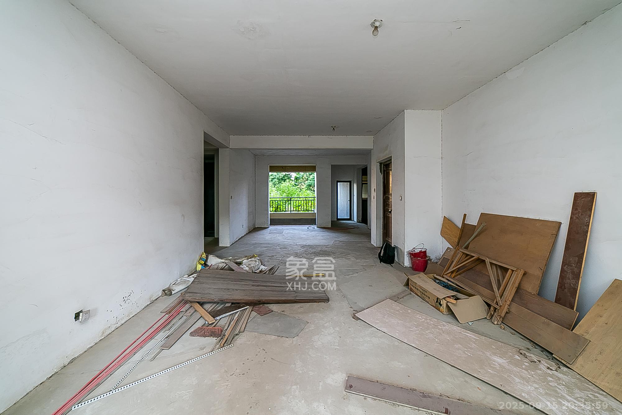 中建江山壹号  1室0厅0卫    885.0万 中建江山壹号  1室0厅0卫    885.0万客厅