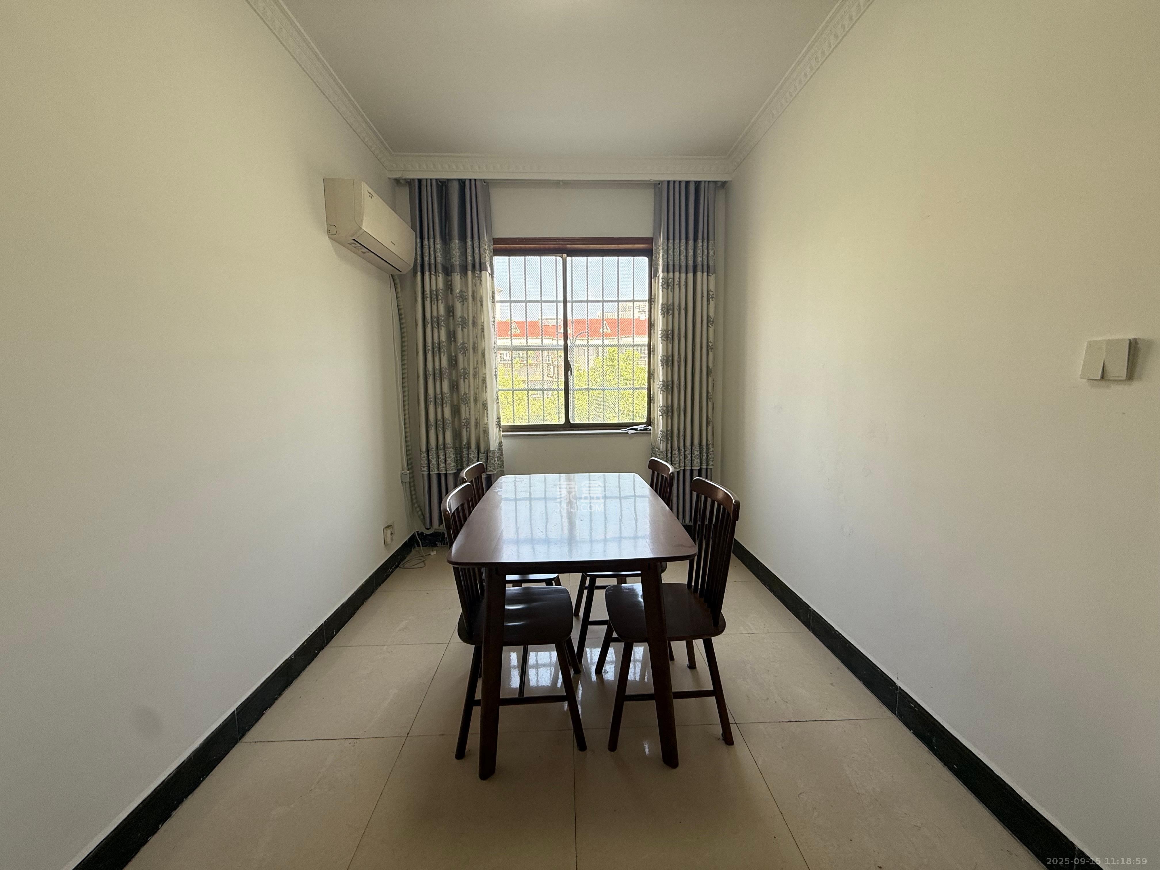 岳北社区  1室0厅0卫    2300.0元/月室内图