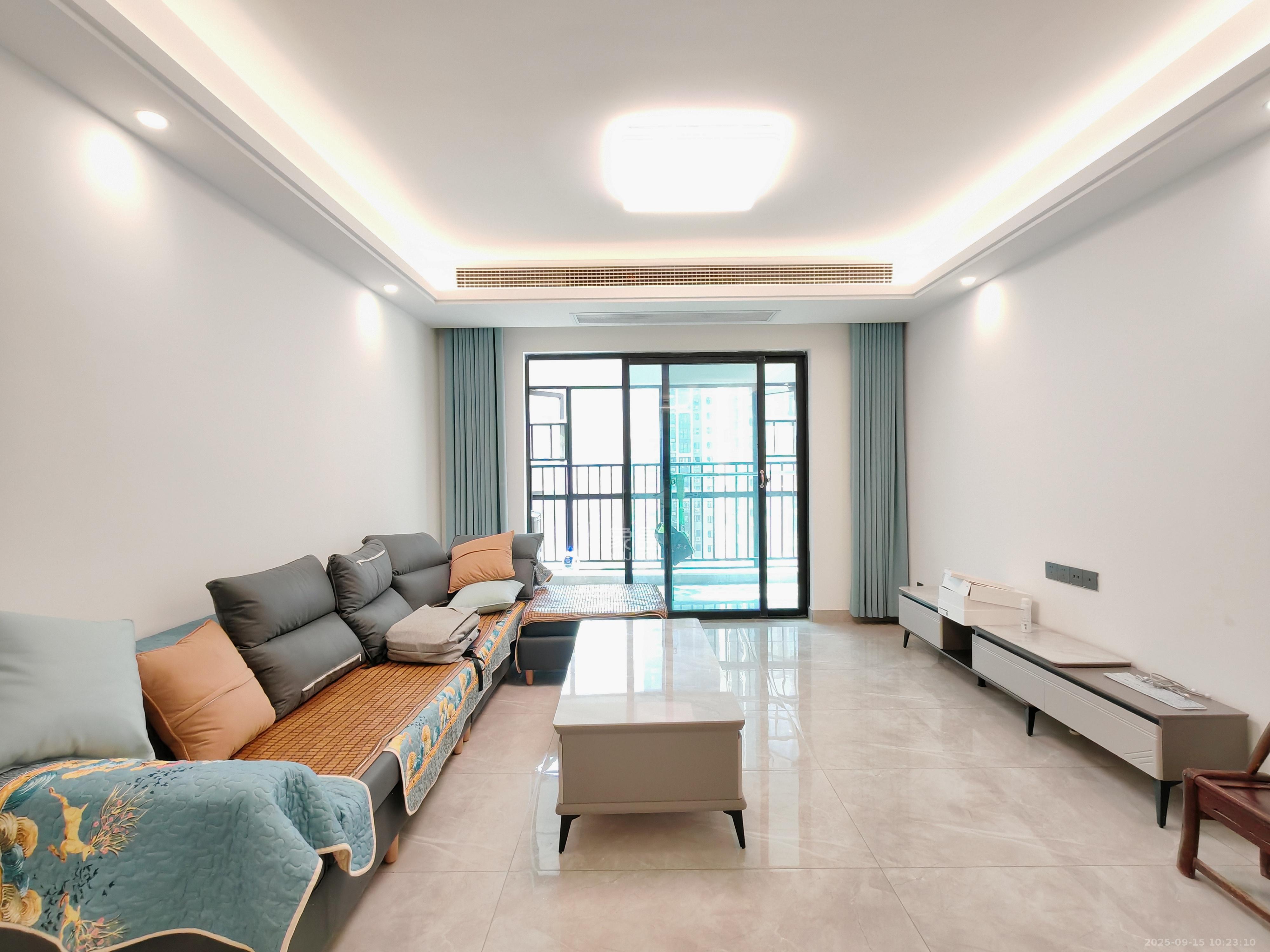 金富湘江悦城  1室0厅0卫    3000.0元/月 金富湘江悦城  1室0厅0卫    3000.0元/月