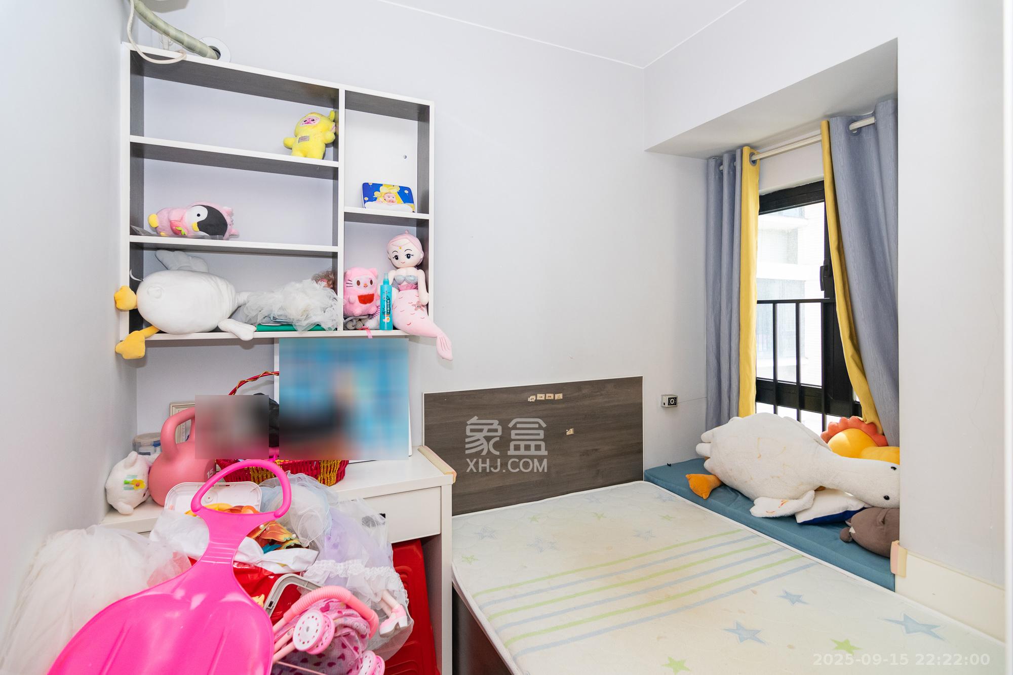 时代年华 3室2厅2卫 71.8万 时代年华 3室2厅2卫 71.8万卧室