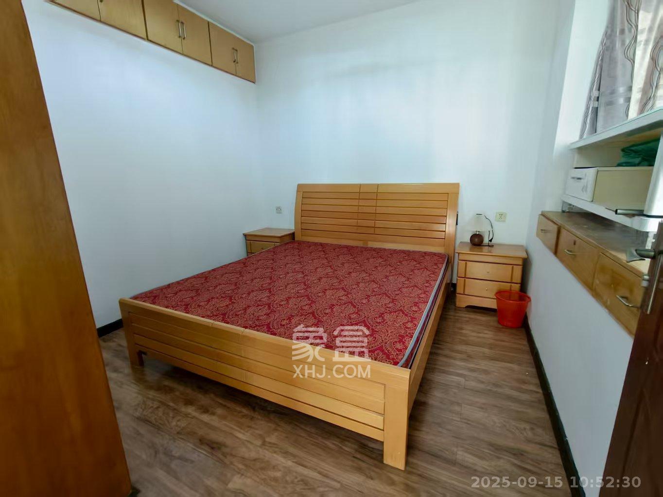 海拔东方  3室2厅1卫    2250.0元/月室内图