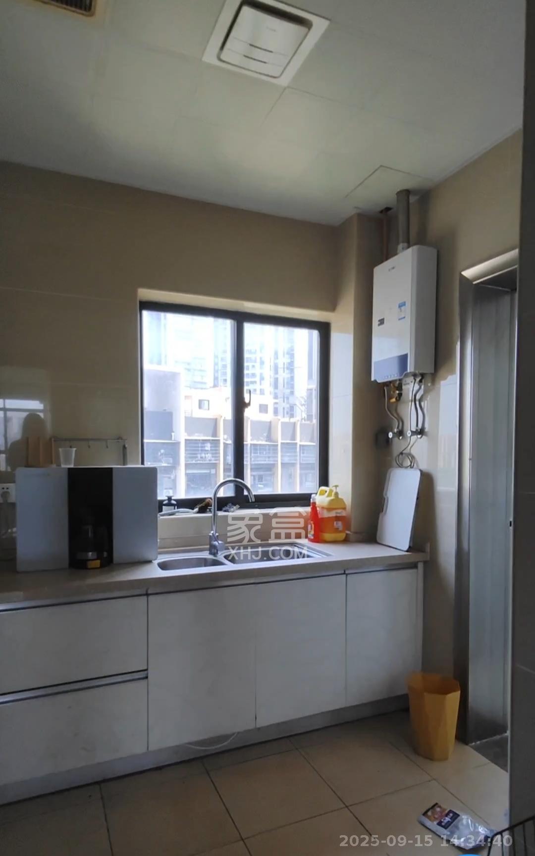 万科魅力之城 4室2厅2卫 2500.0元/月 万科魅力之城 4室2厅2卫 2500.0元/月室内图