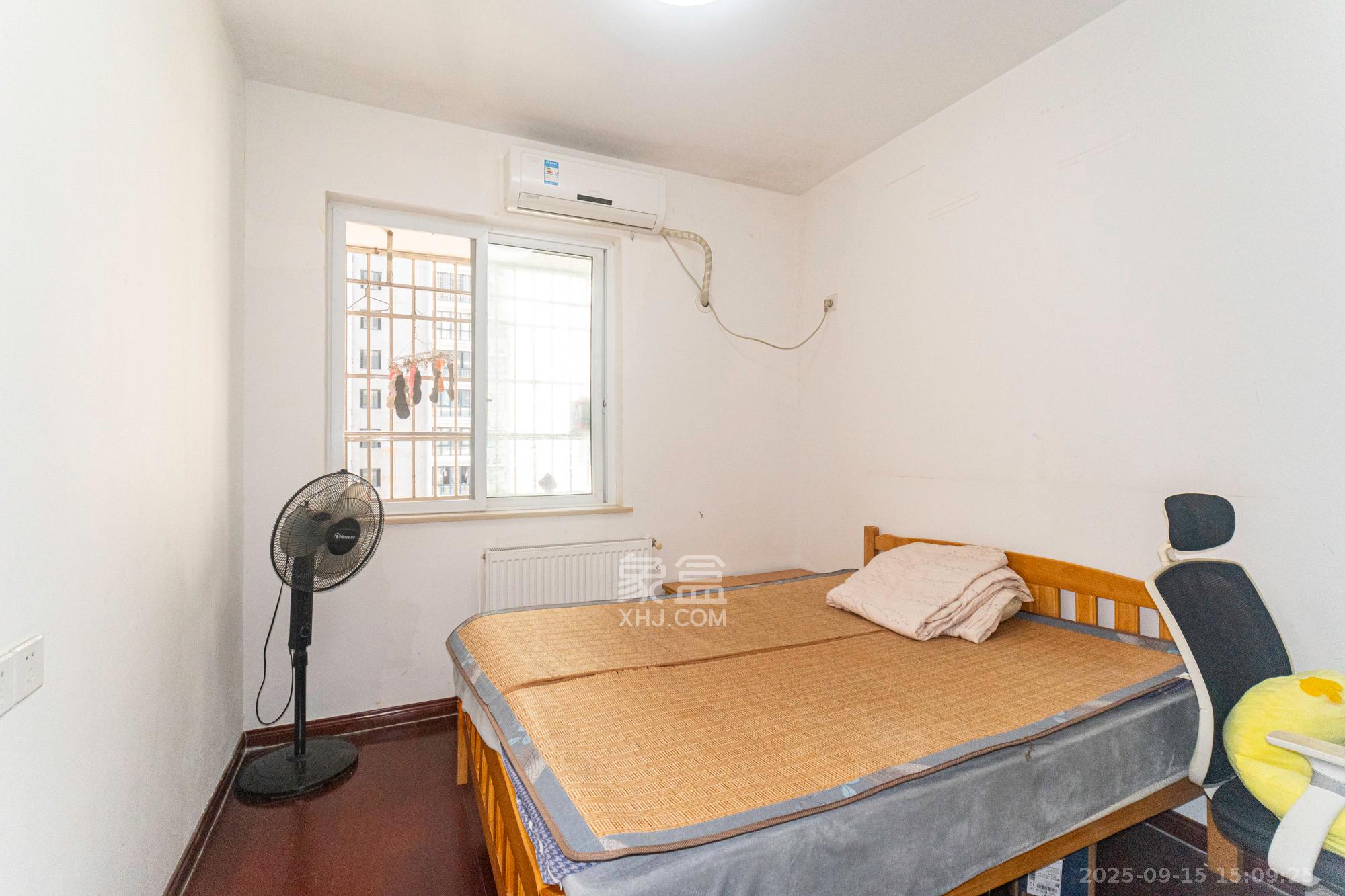 时代星城  3室2厅2卫    68.0万 时代星城  3室2厅2卫    68.0万卧室