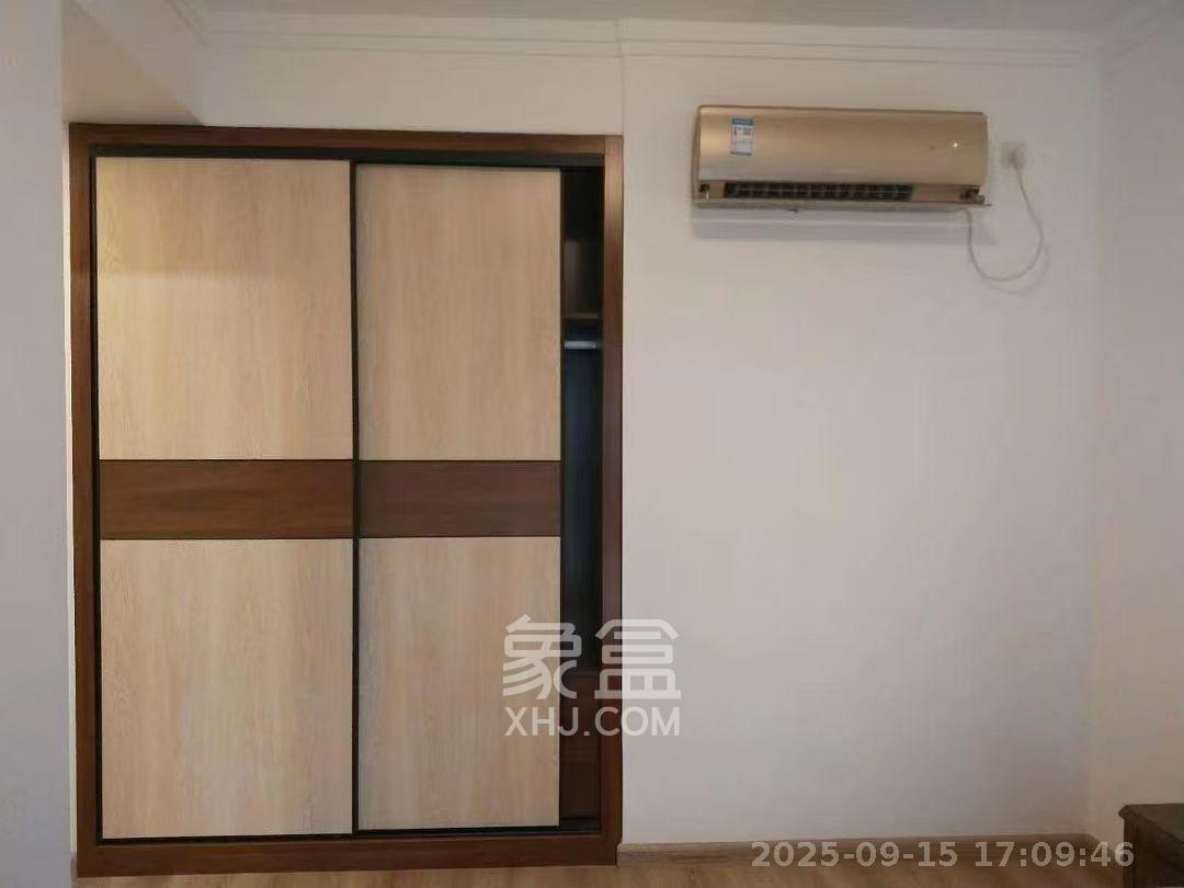 汇金城/嘉华城(二期、三期) 3室2厅2卫 2600.0元/月 汇金城/嘉华城(二期、三期) 3室2厅2卫 2600.0元/月室内图