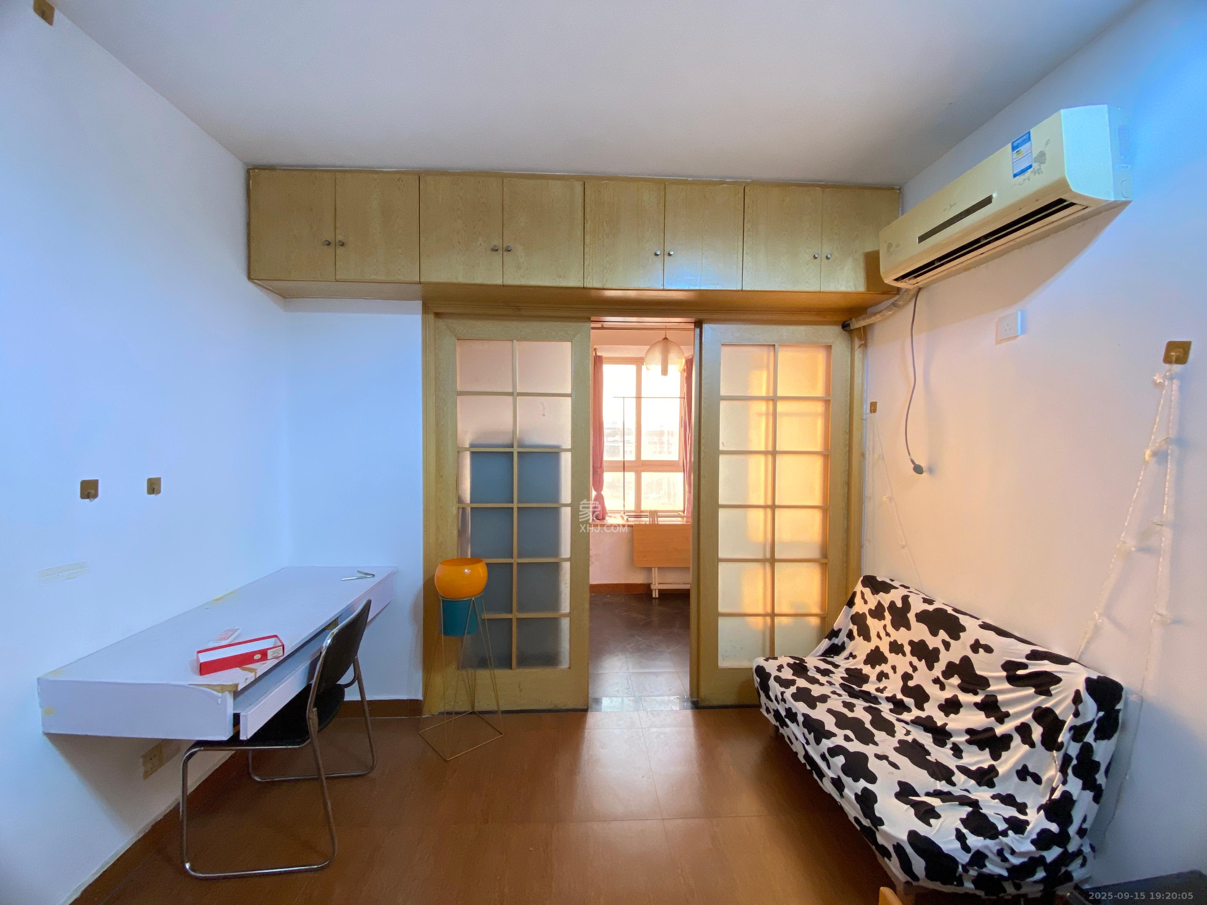 芙蓉公馆 1室1厅1卫 1600.0元/月 芙蓉公馆 1室1厅1卫 1600.0元/月室内图