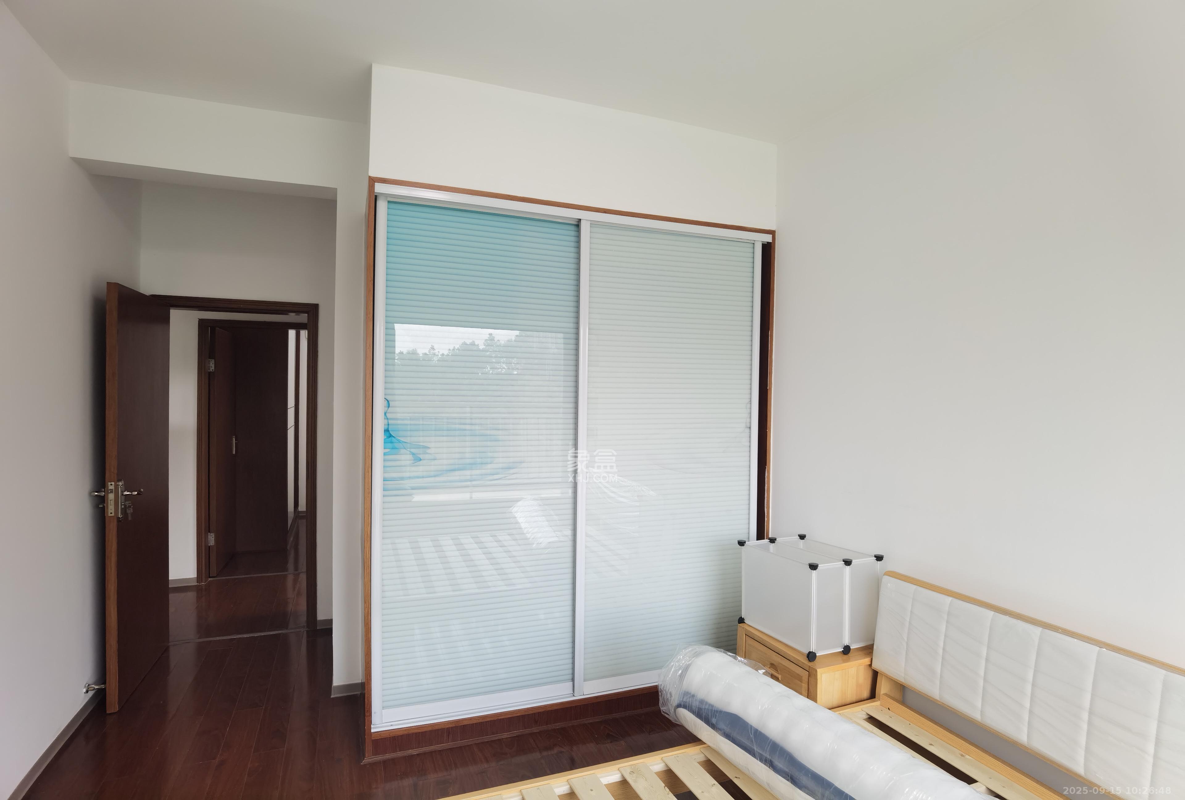 恒大华府 2室2厅1卫 2400.0元/月 恒大华府 2室2厅1卫 2400.0元/月室内图