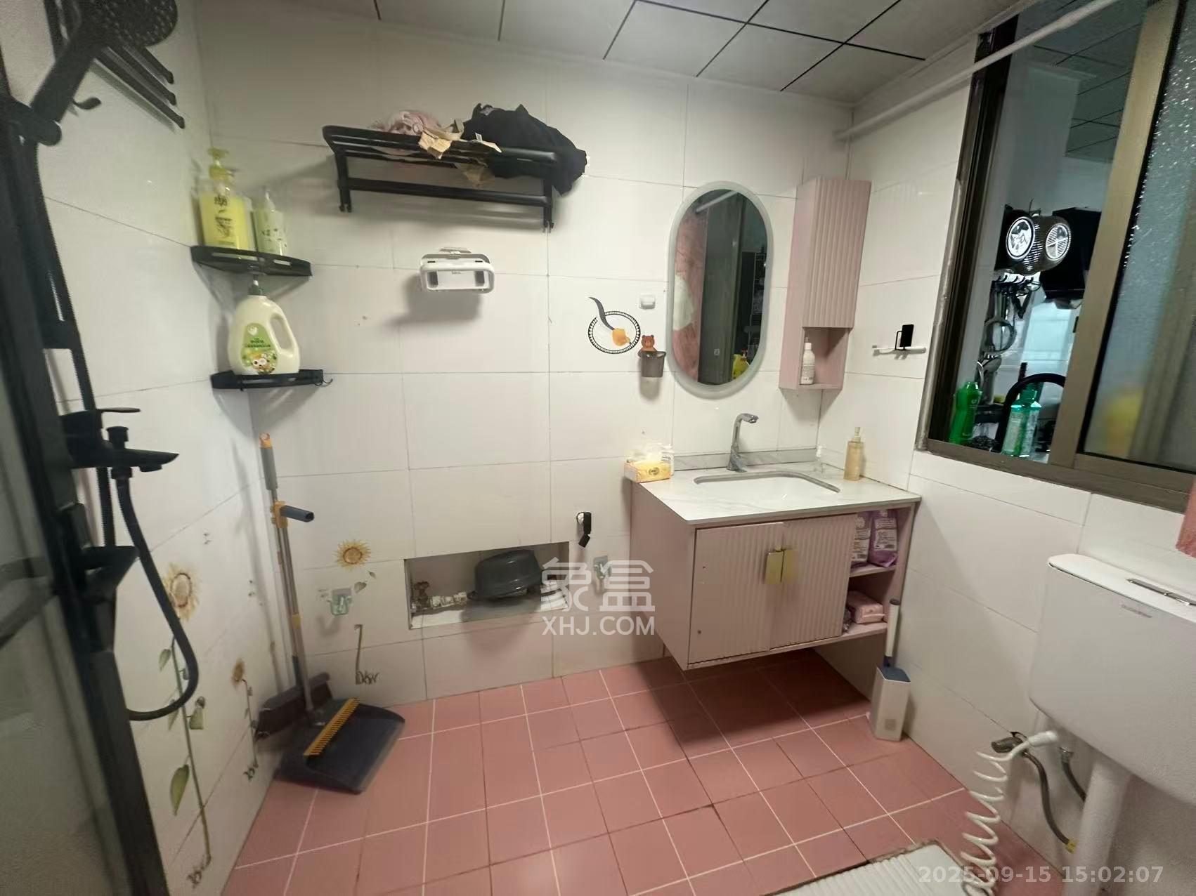 香颂国际 2室1厅1卫 1800.0元/月 香颂国际 2室1厅1卫 1800.0元/月室内图