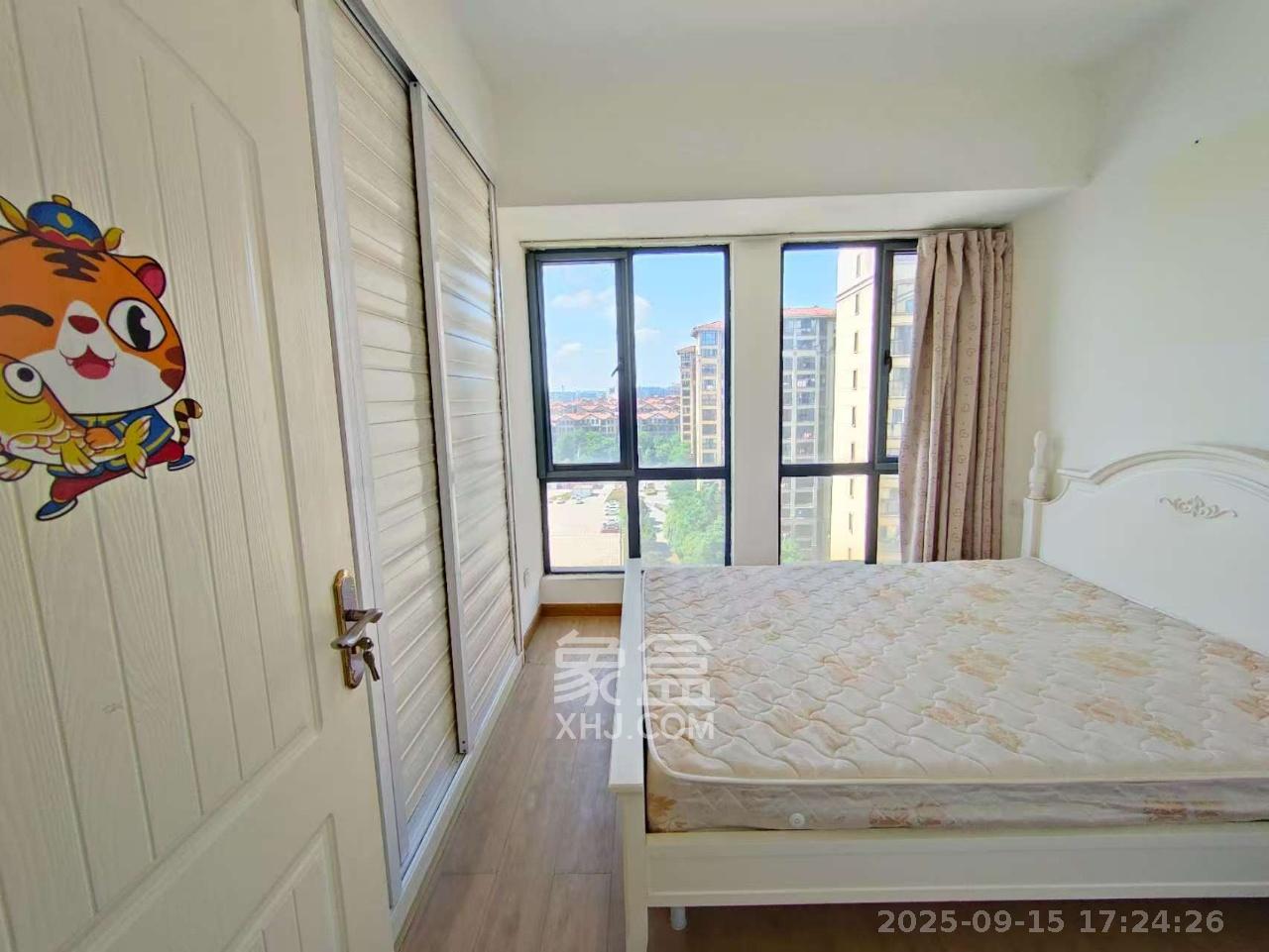 中建芙蓉工社  2室1厅1卫    1800.0元/月室内图