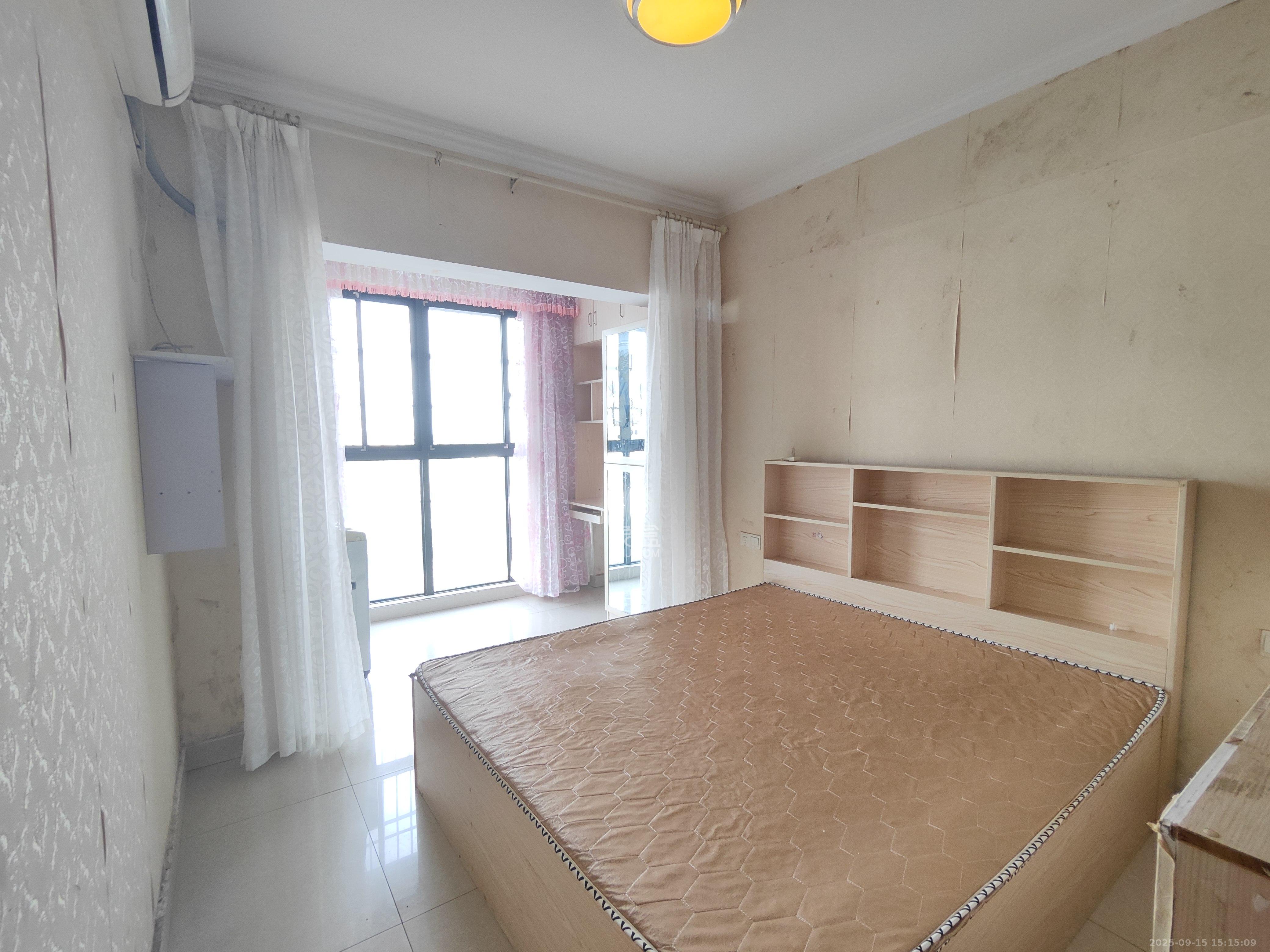 爵士湘 1室1厅1卫 1300.0元/月 爵士湘 1室1厅1卫 1300.0元/月室内图