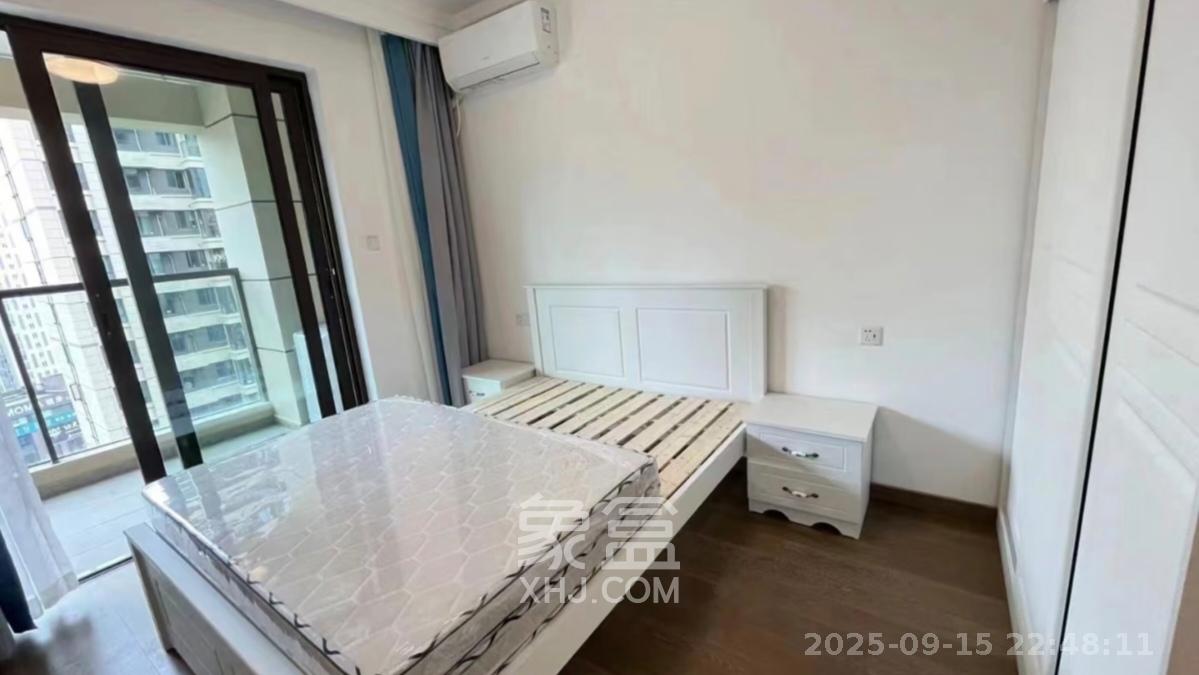 龙湖铂金中心(龙湖春江郦城) 3室2厅2卫 3800.0元/月 龙湖铂金中心(龙湖春江郦城) 3室2厅2卫 3800.0元/月室内图