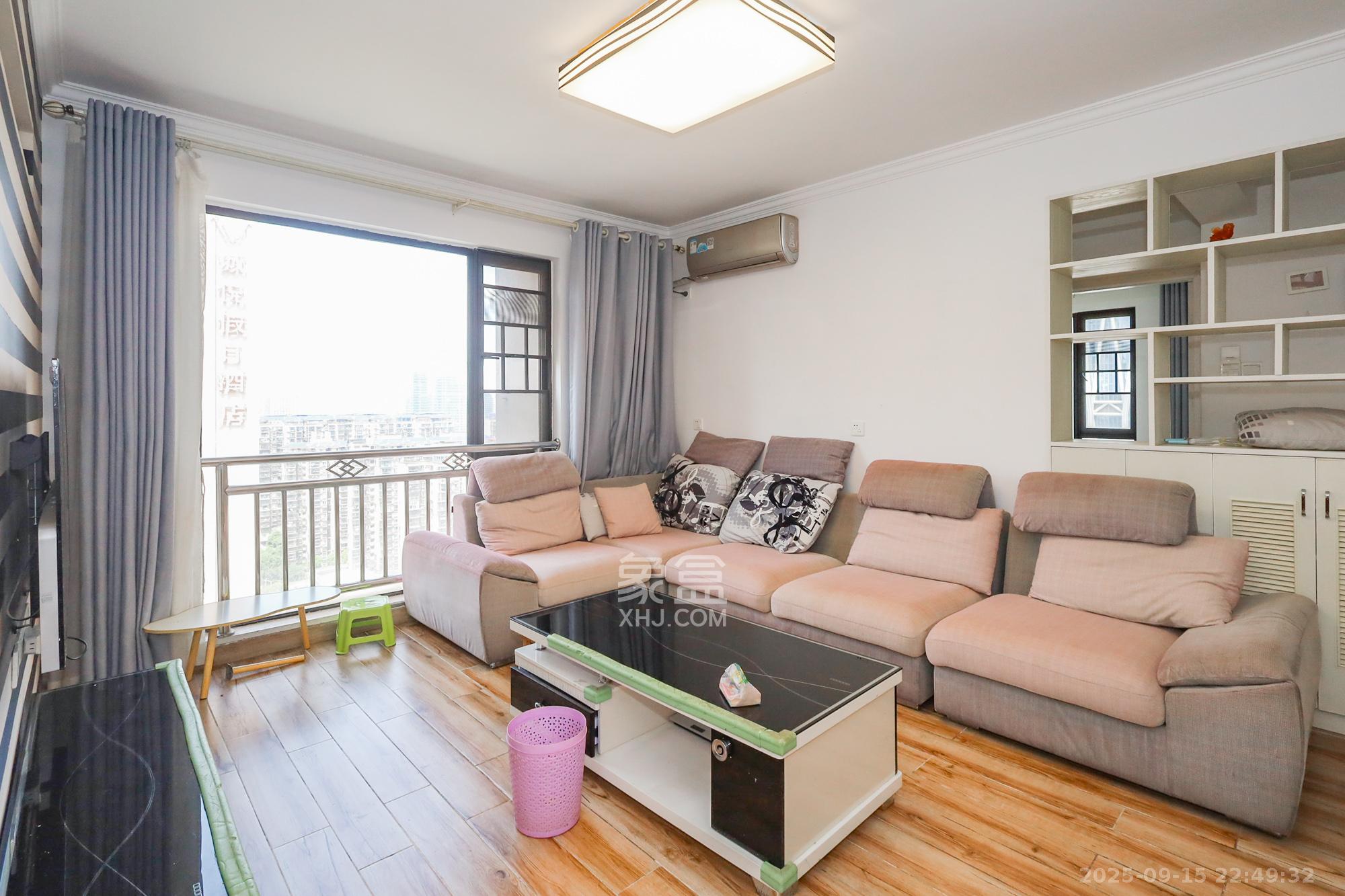 协信星澜汇  3室2厅2卫    93.8万