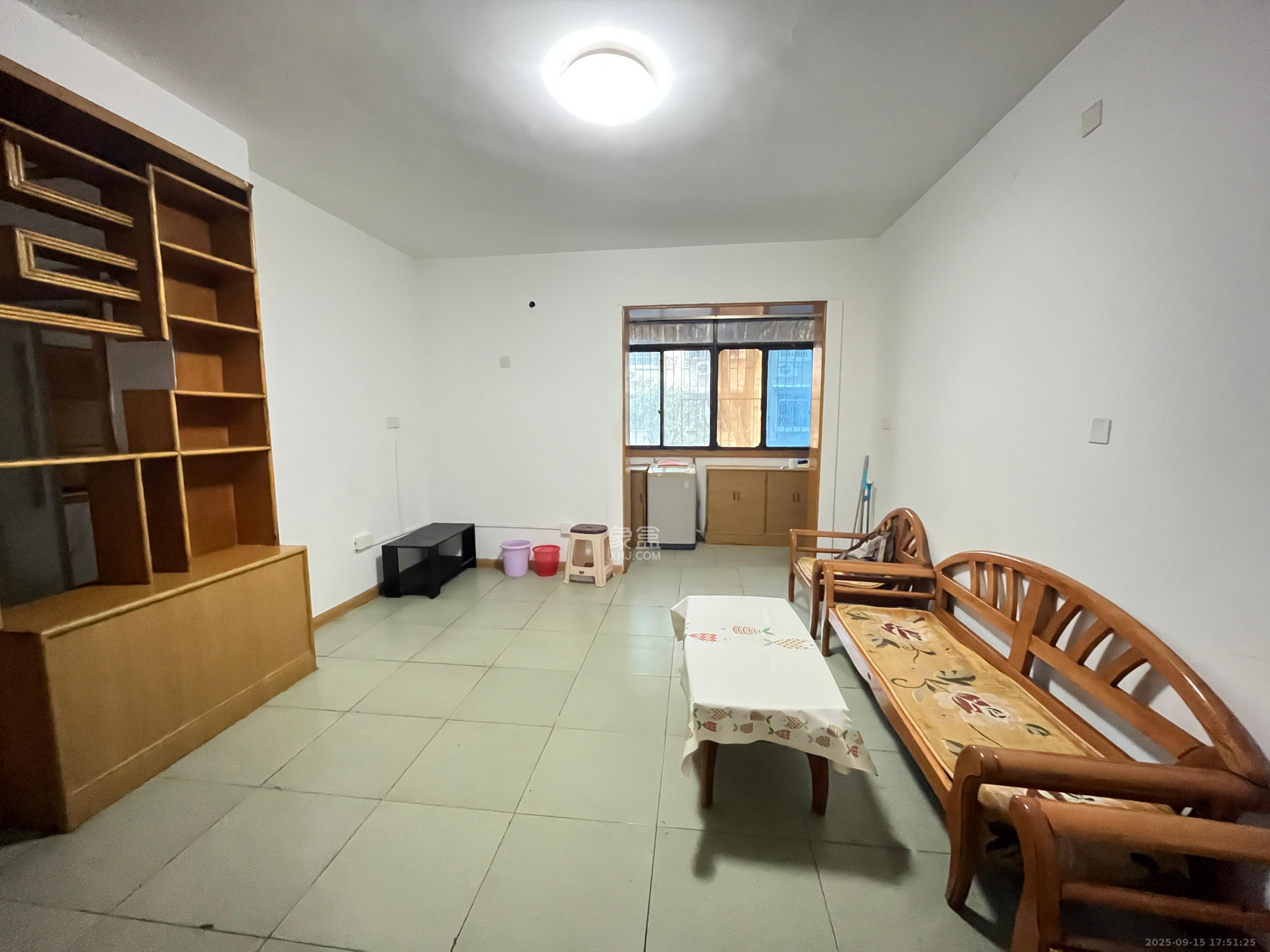 邮电新村  2室2厅1卫    1600.0元/月室内图